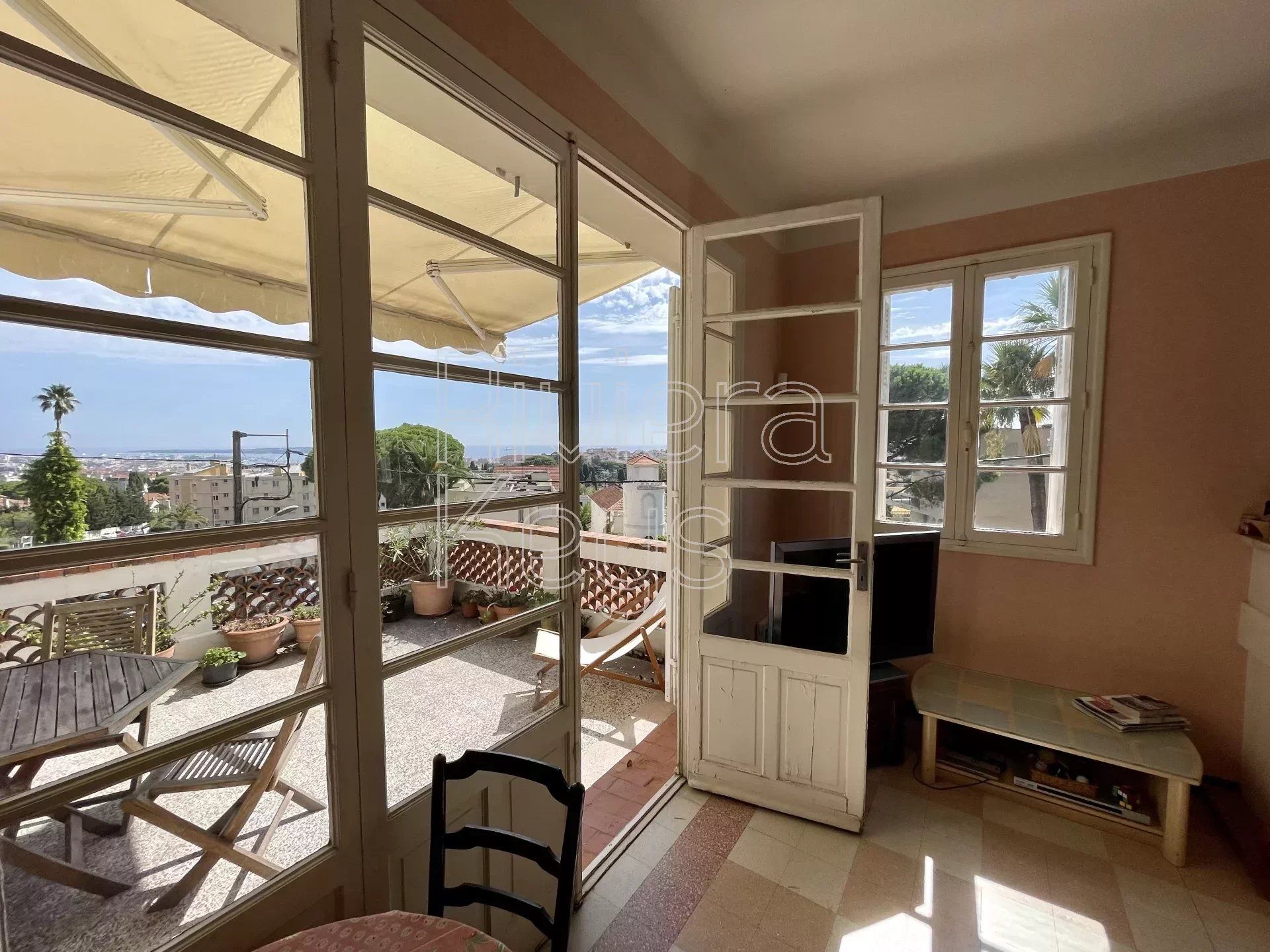 Residential in Cannes, Alpes-Maritimes 12157762