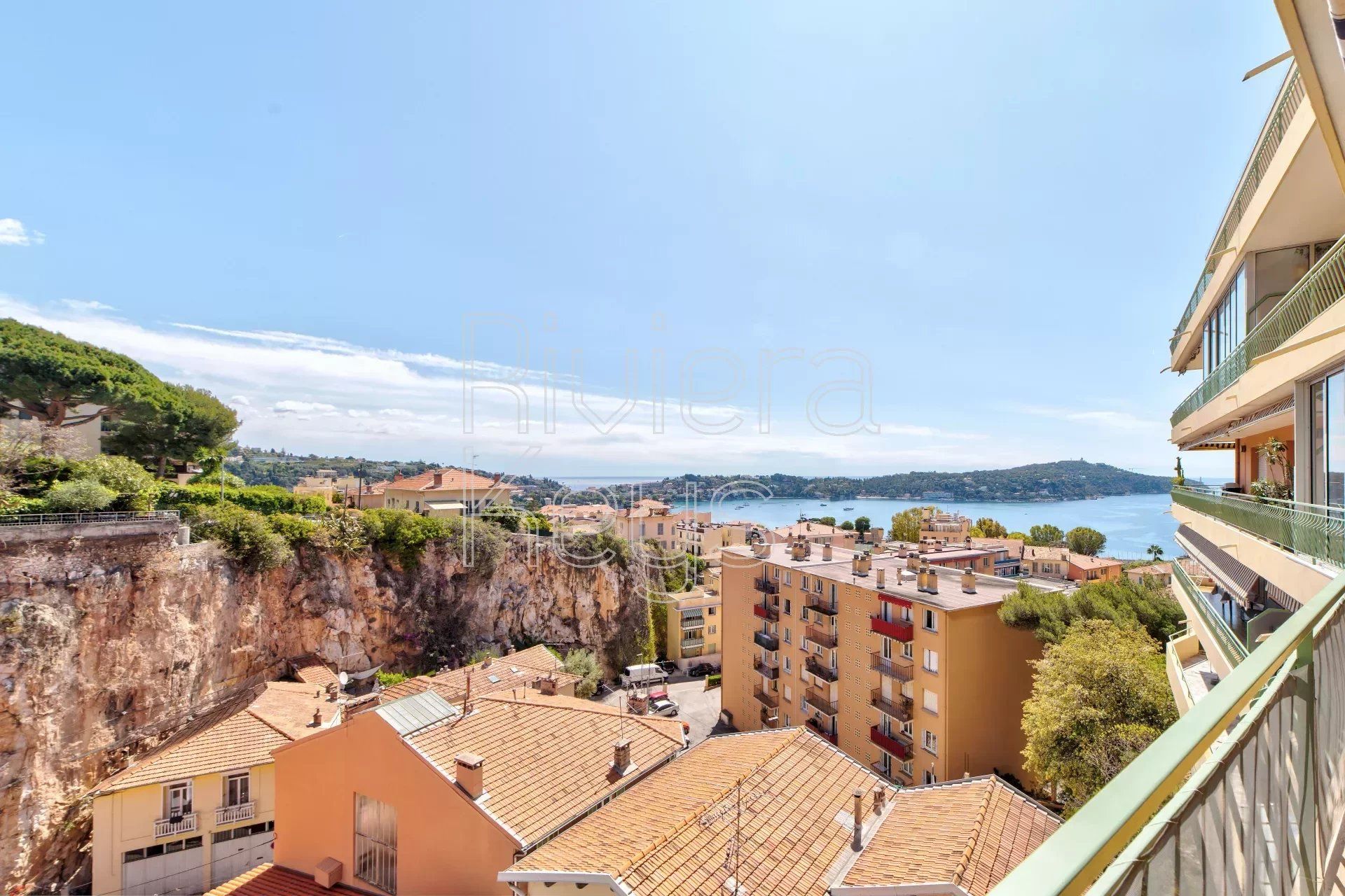 Osakehuoneisto sisään Villefranche-sur-Mer, Alpes-Maritimes 12157768