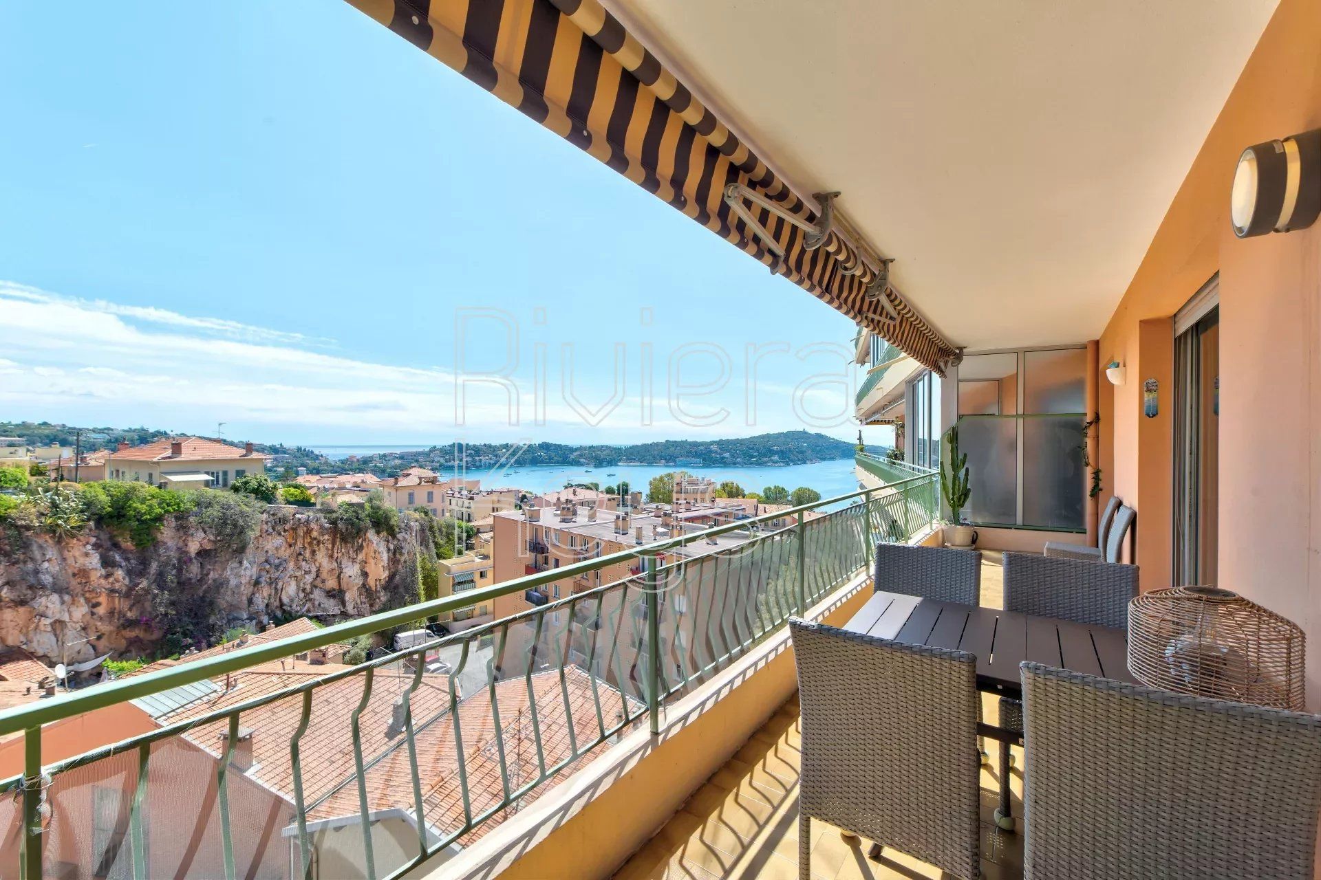 קוֹנדוֹמִינִיוֹן ב Villefranche-sur-Mer, Alpes-Maritimes 12157768