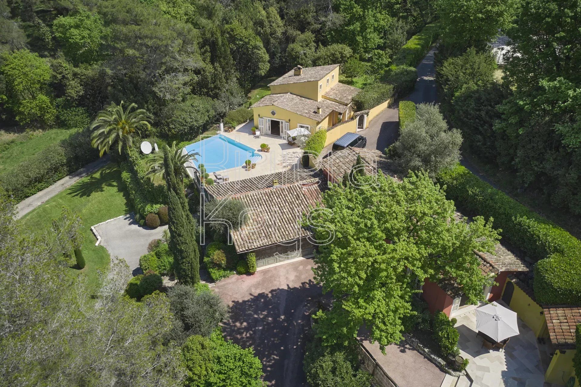 Casa nel Mougins, Alpes-Maritimes 12157772