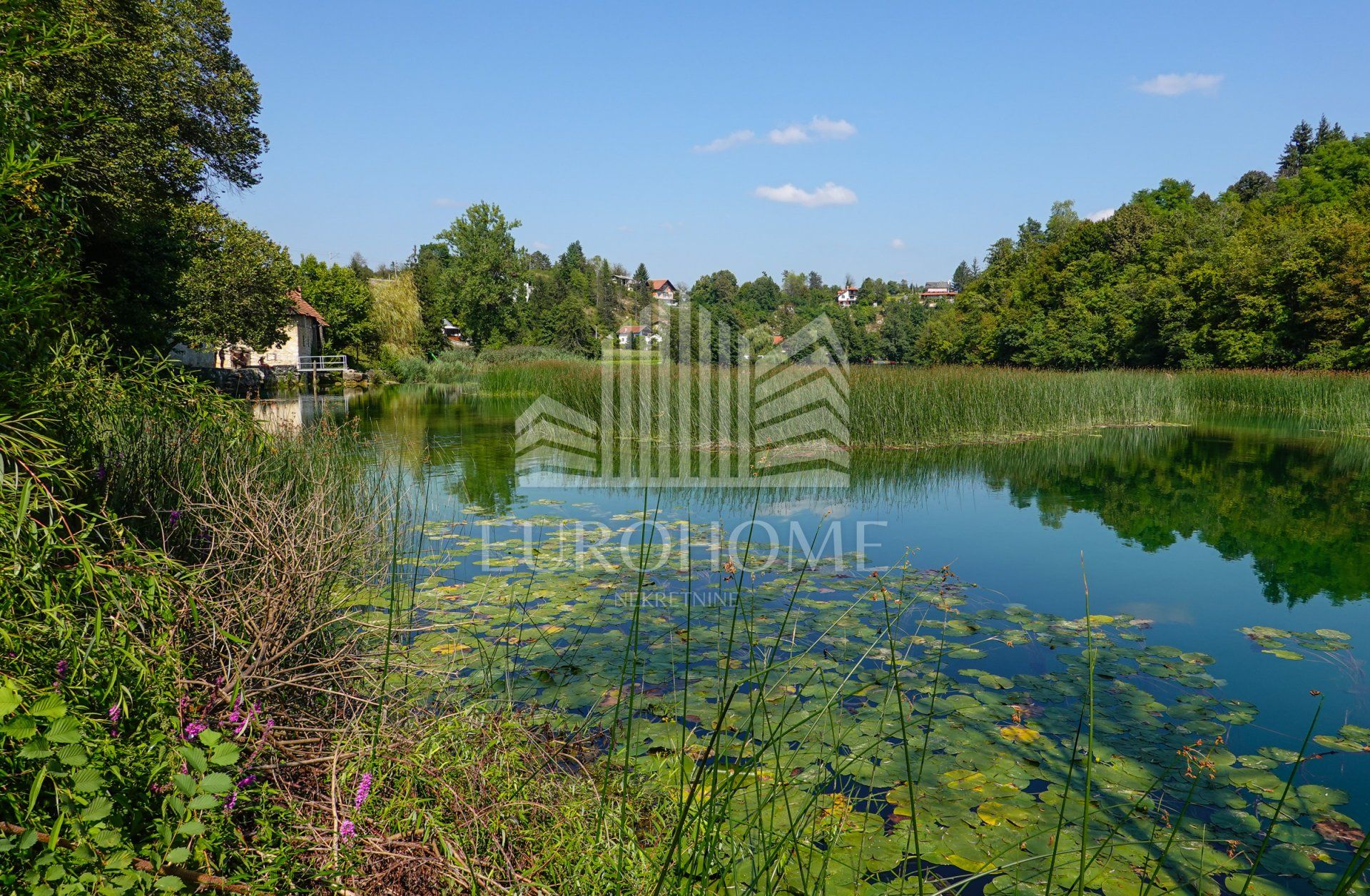 Land in Donji Zvečaj, Karlovac County 12158869