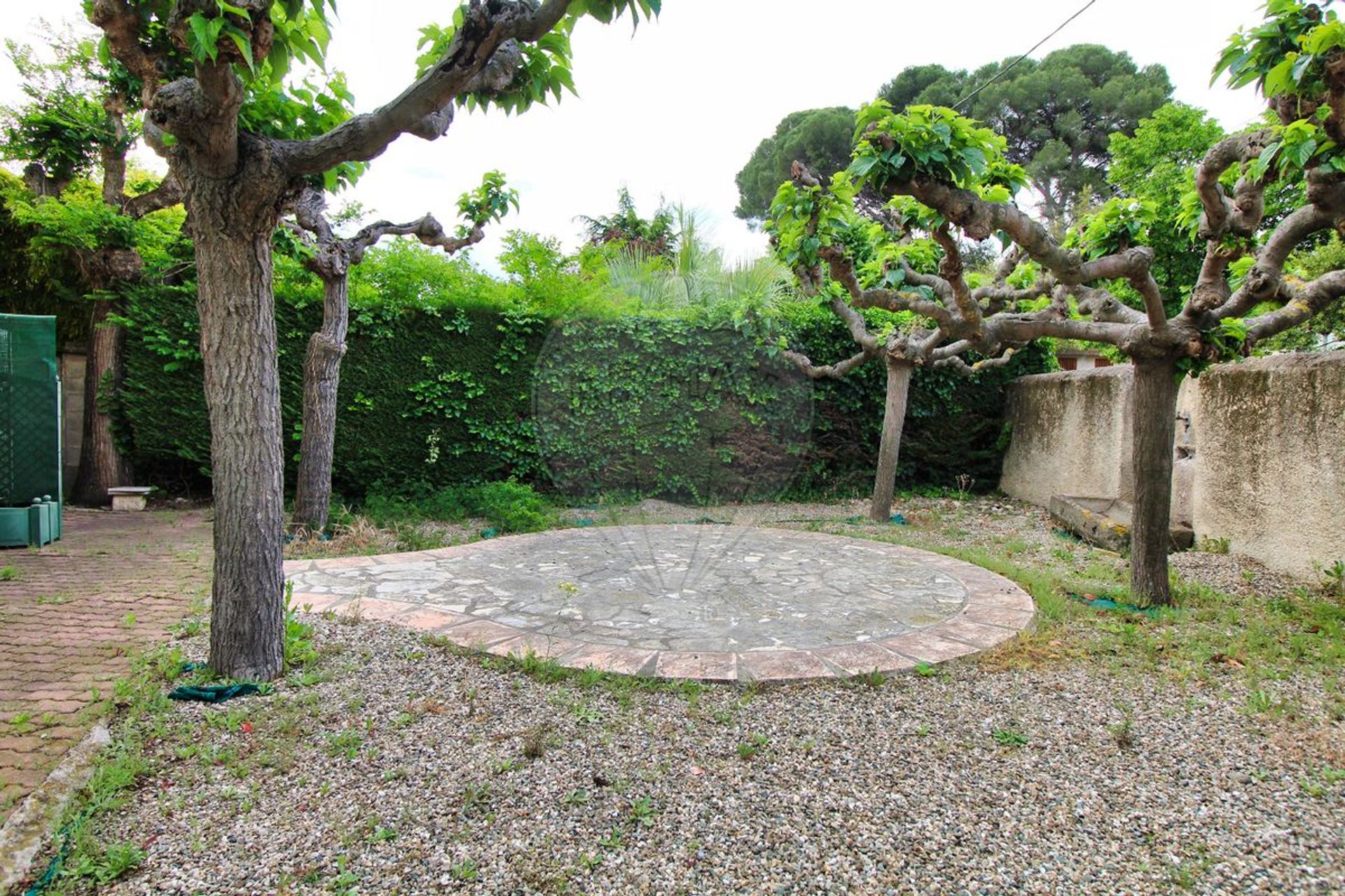 Rumah di Pezenas, Oksitanie 12160792