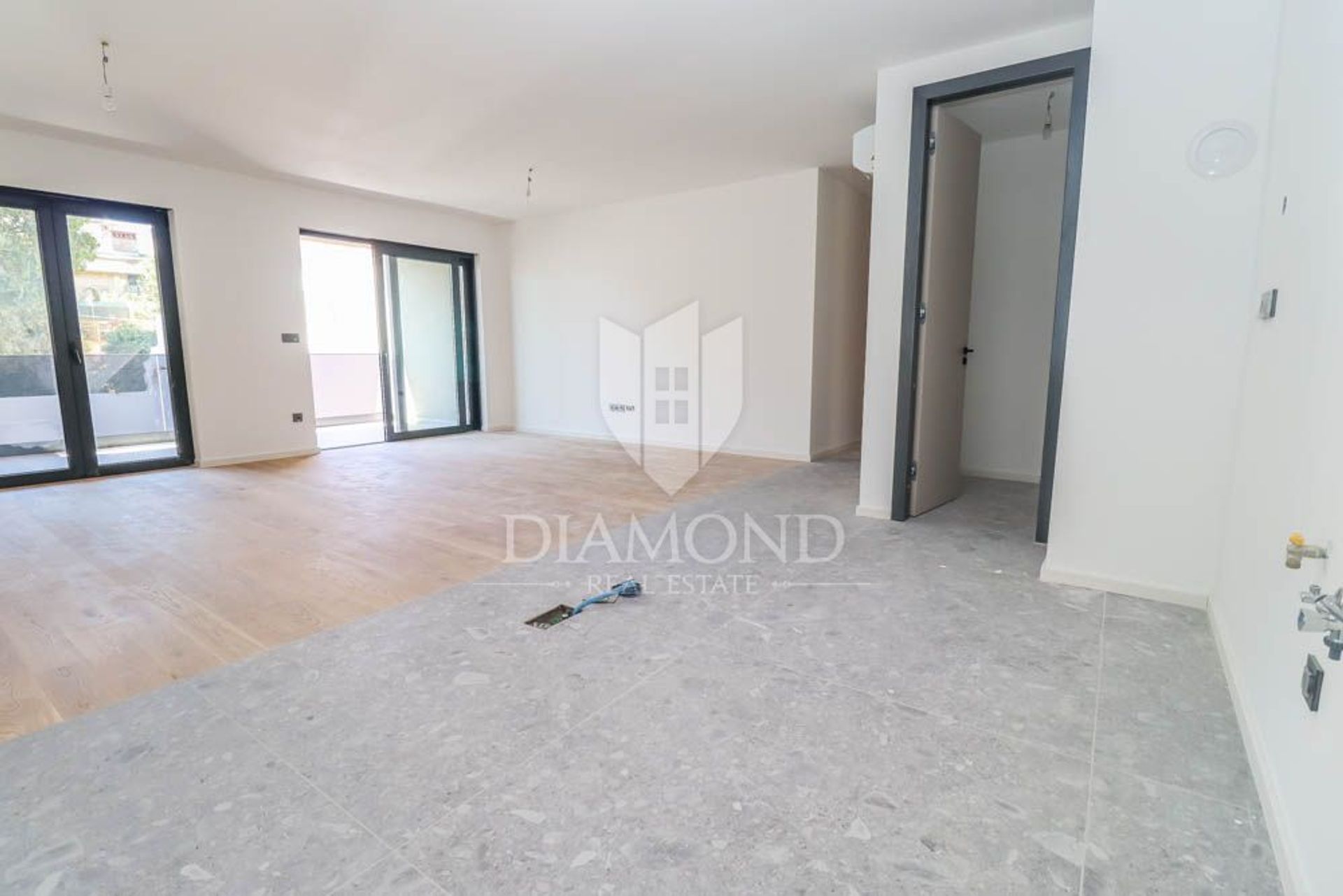 Condominio en Zminj, Istarska Županija 12162690