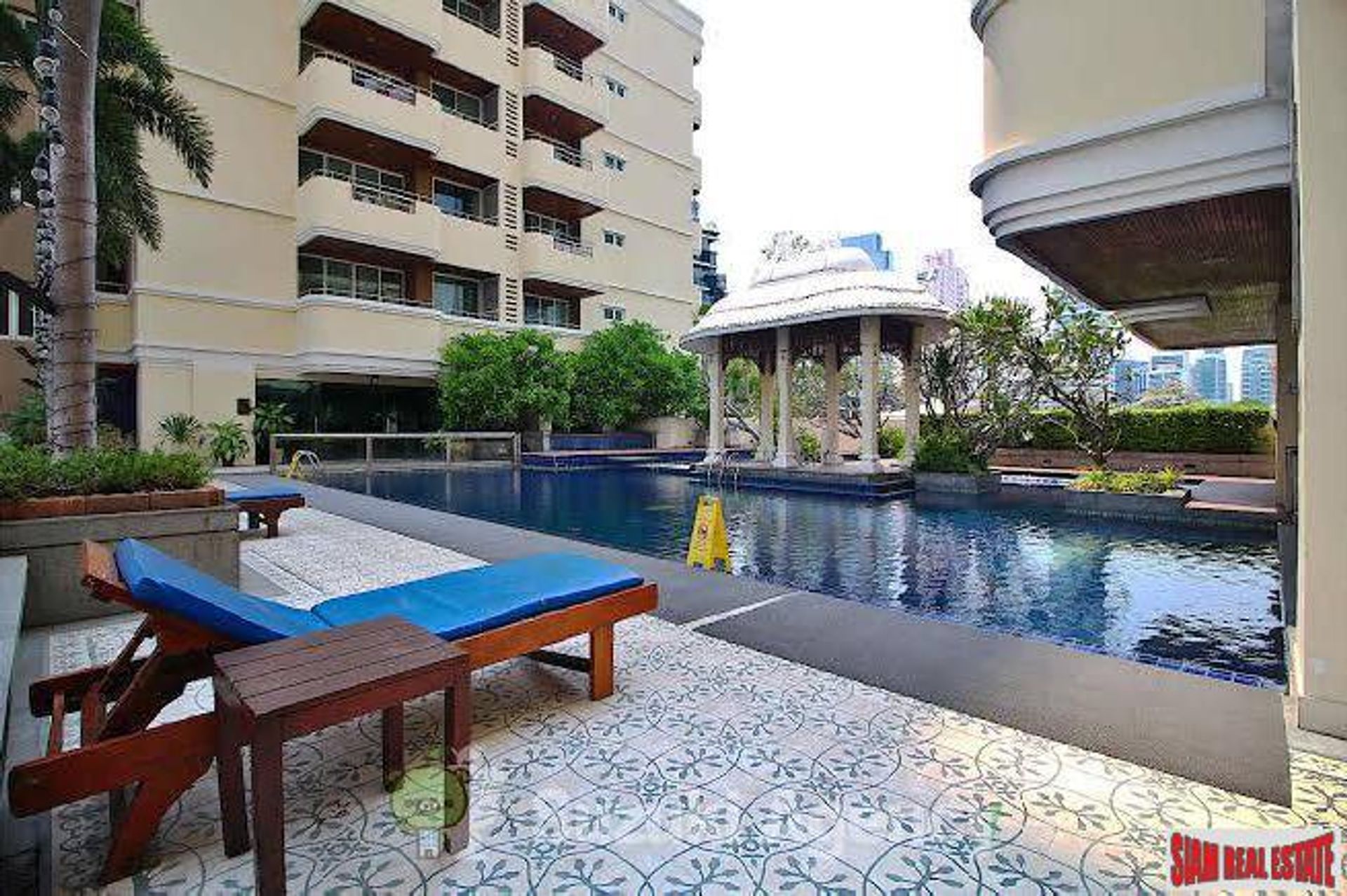 Condominium in Watthana, Krung Thep Maha Nakhon 12165548