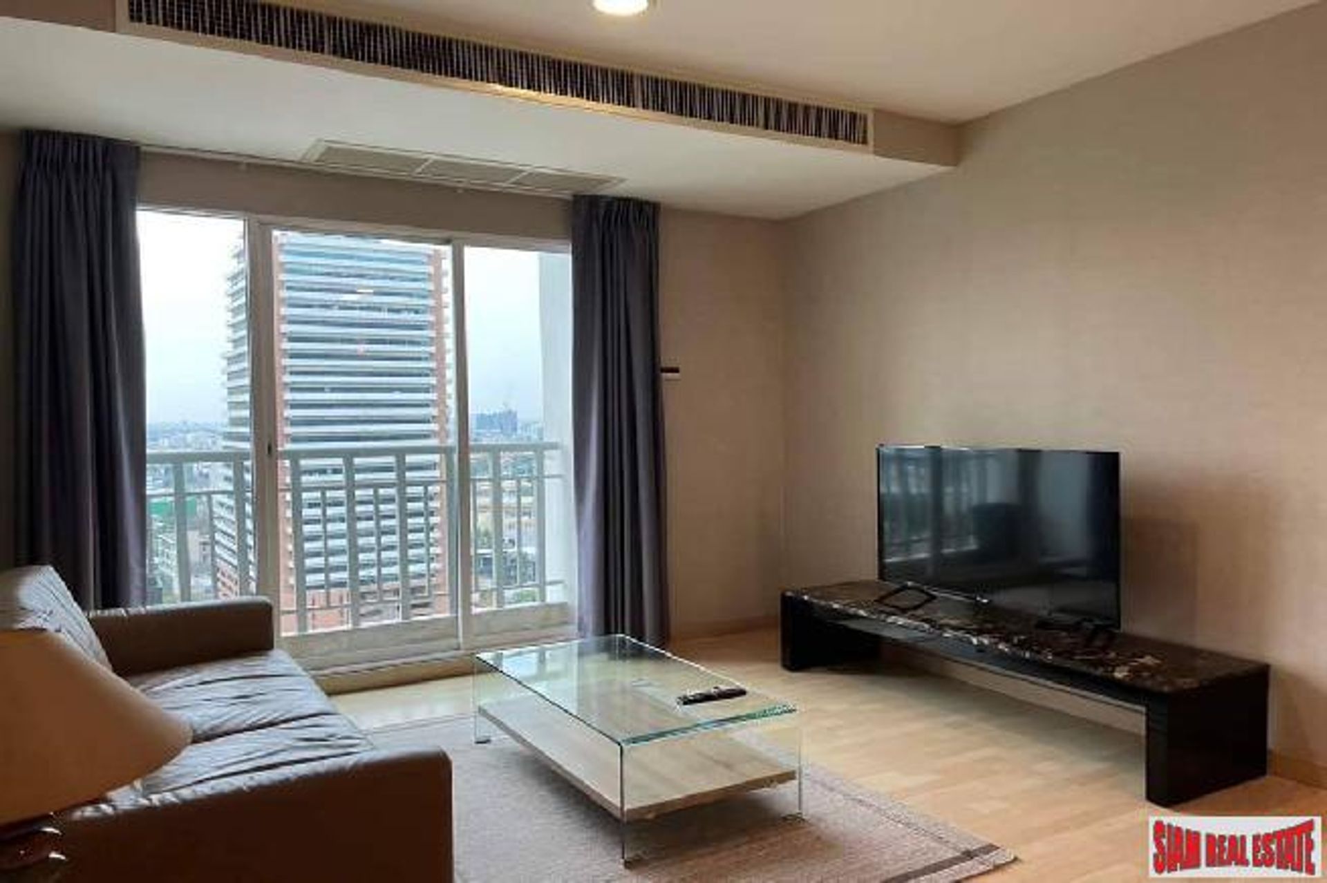 Condominium in Watthana, Krung Thep Maha Nakhon 12165570