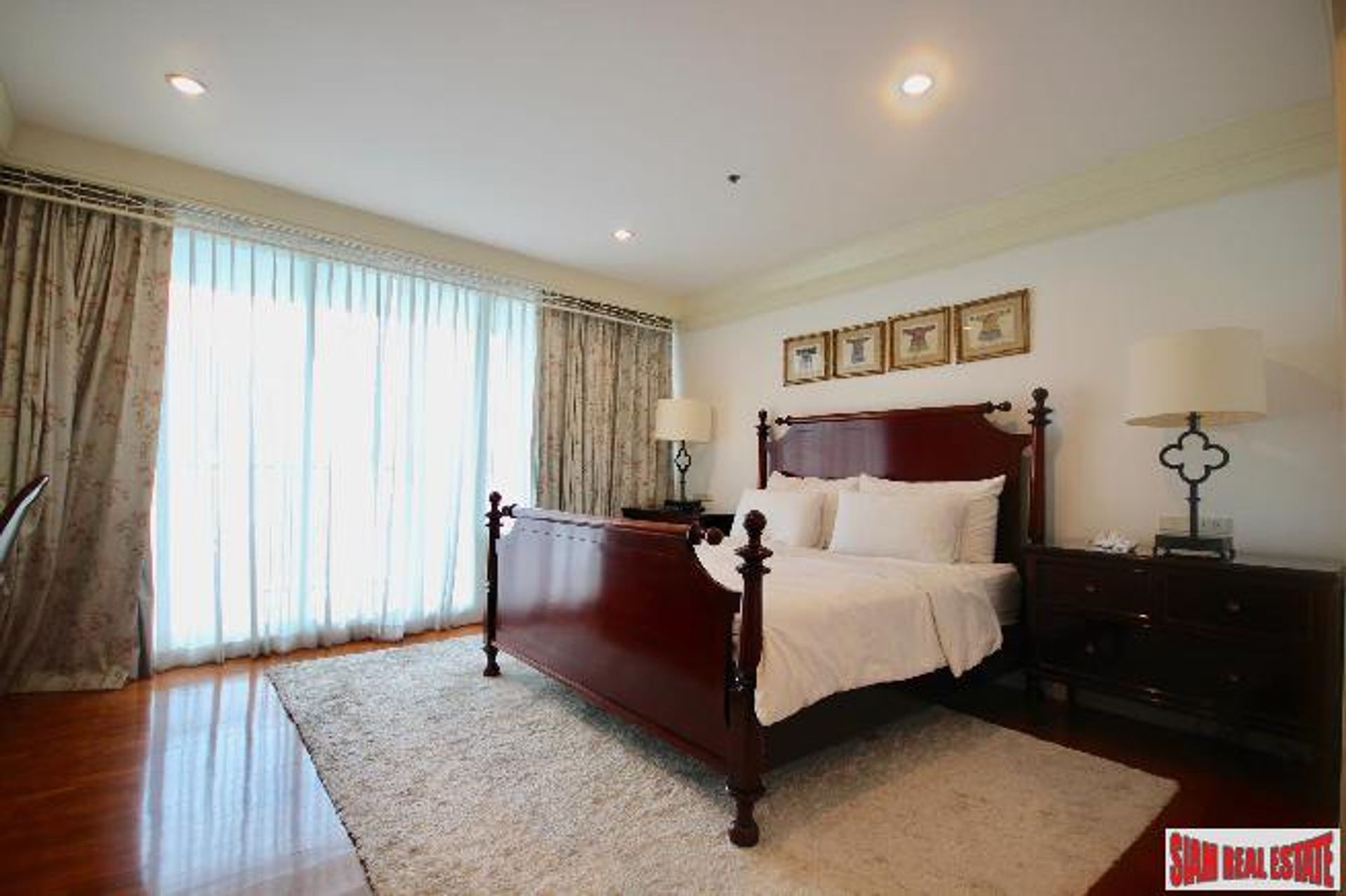 Condominium in Watthana, Krung Thep Maha Nakhon 12165573