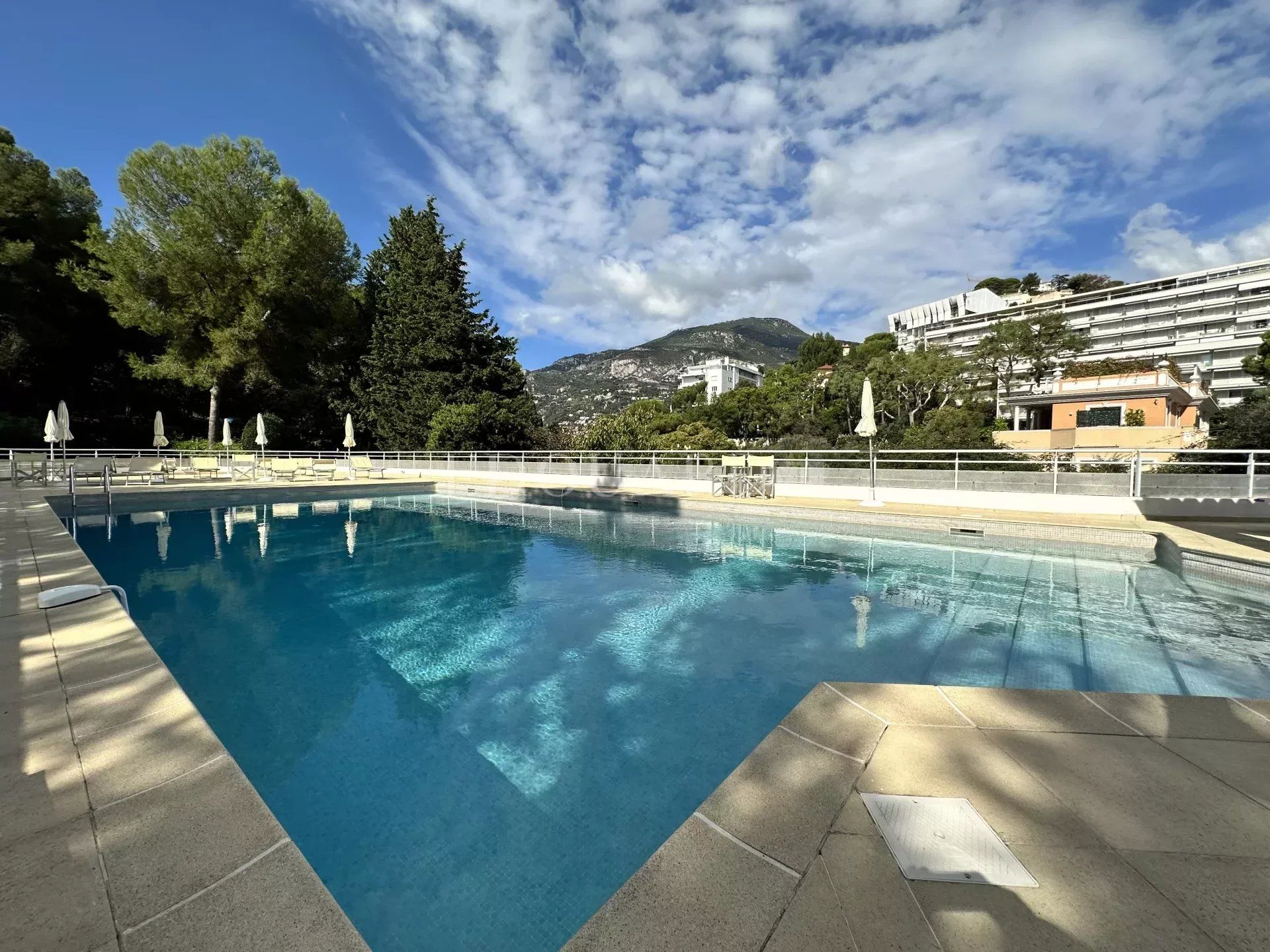 Kondominium w Roquebrune-Cap-Martin, Alpes-Maritimes 12167003