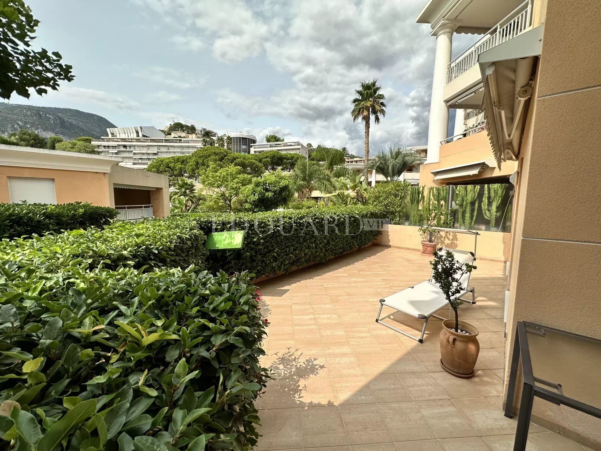 Kondominium w Roquebrune-Cap-Martin, Alpes-Maritimes 12167003