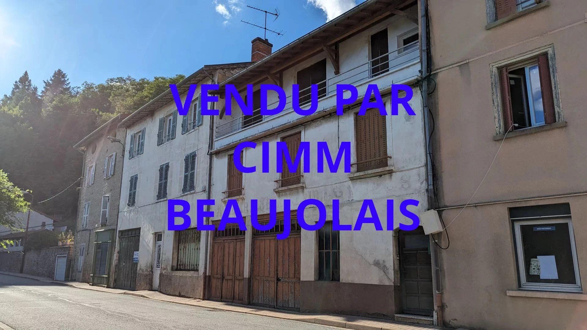 Reclame in Lamure-sur-Azergues, Rhône 12167080