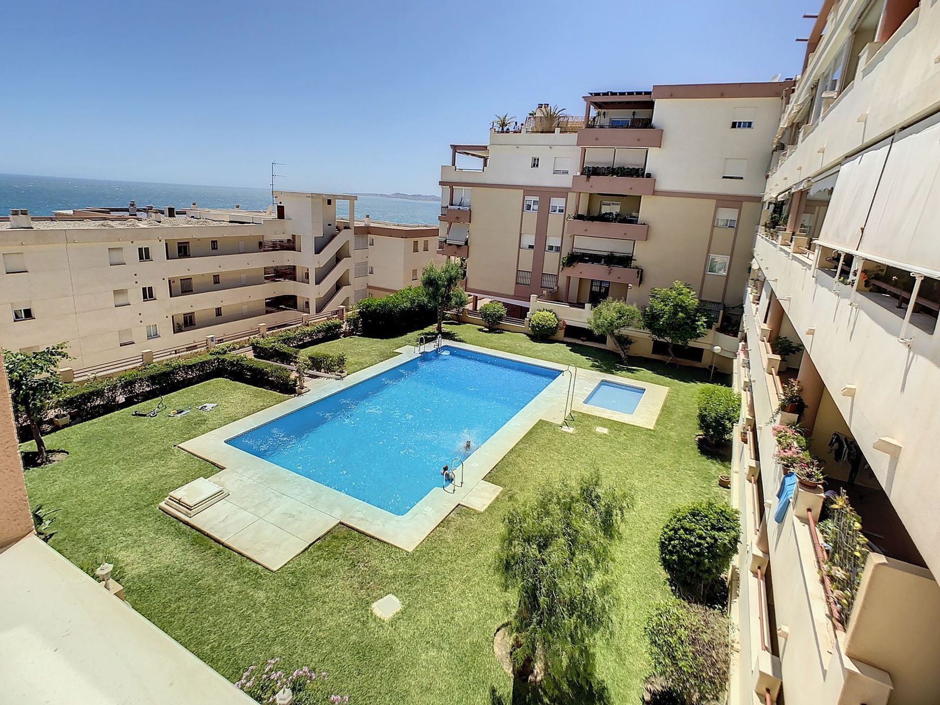 Condominium in Benalmádena, Andalucía 12171689