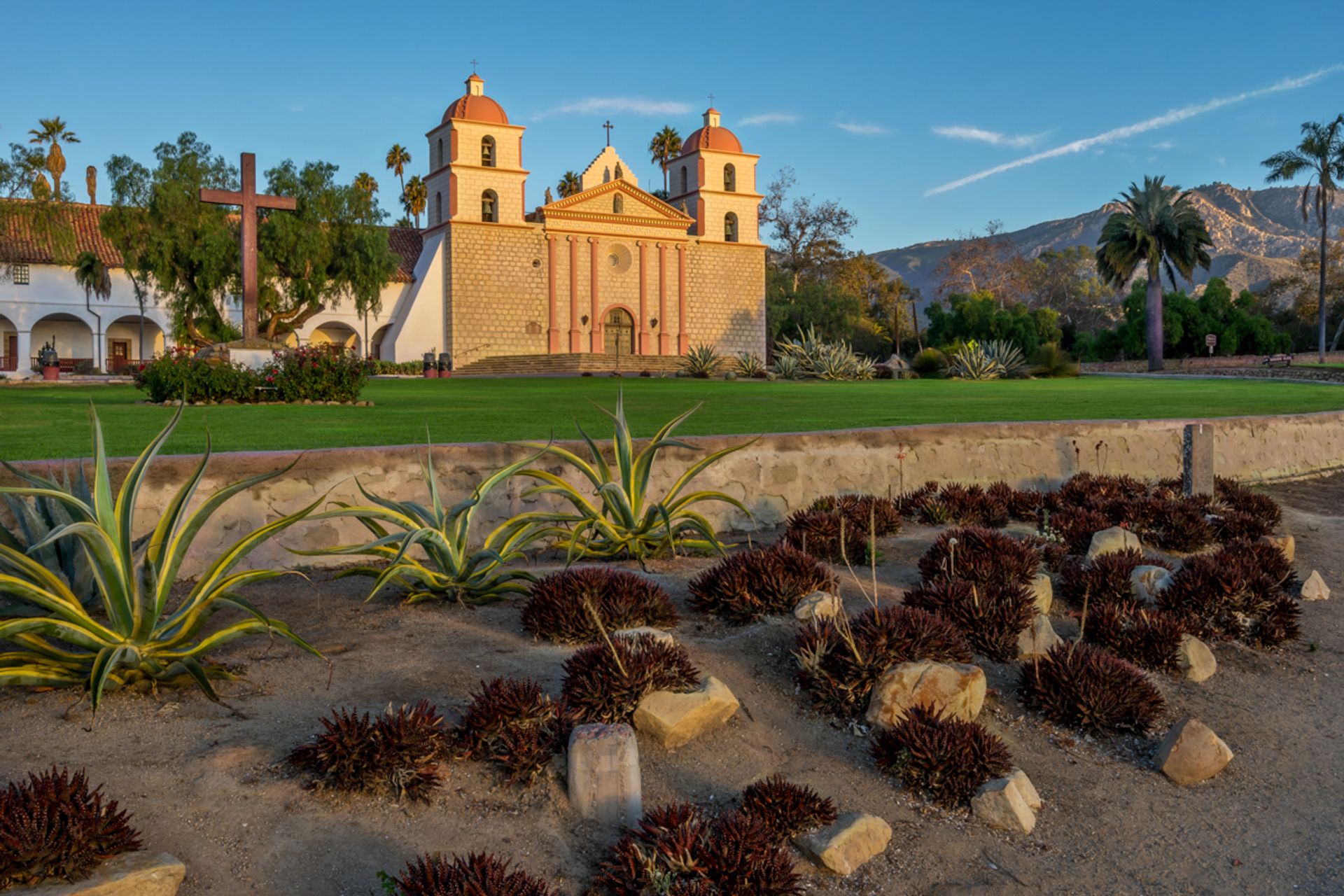 σπίτι σε Santa Barbara, 321 East Islay Street 12177533