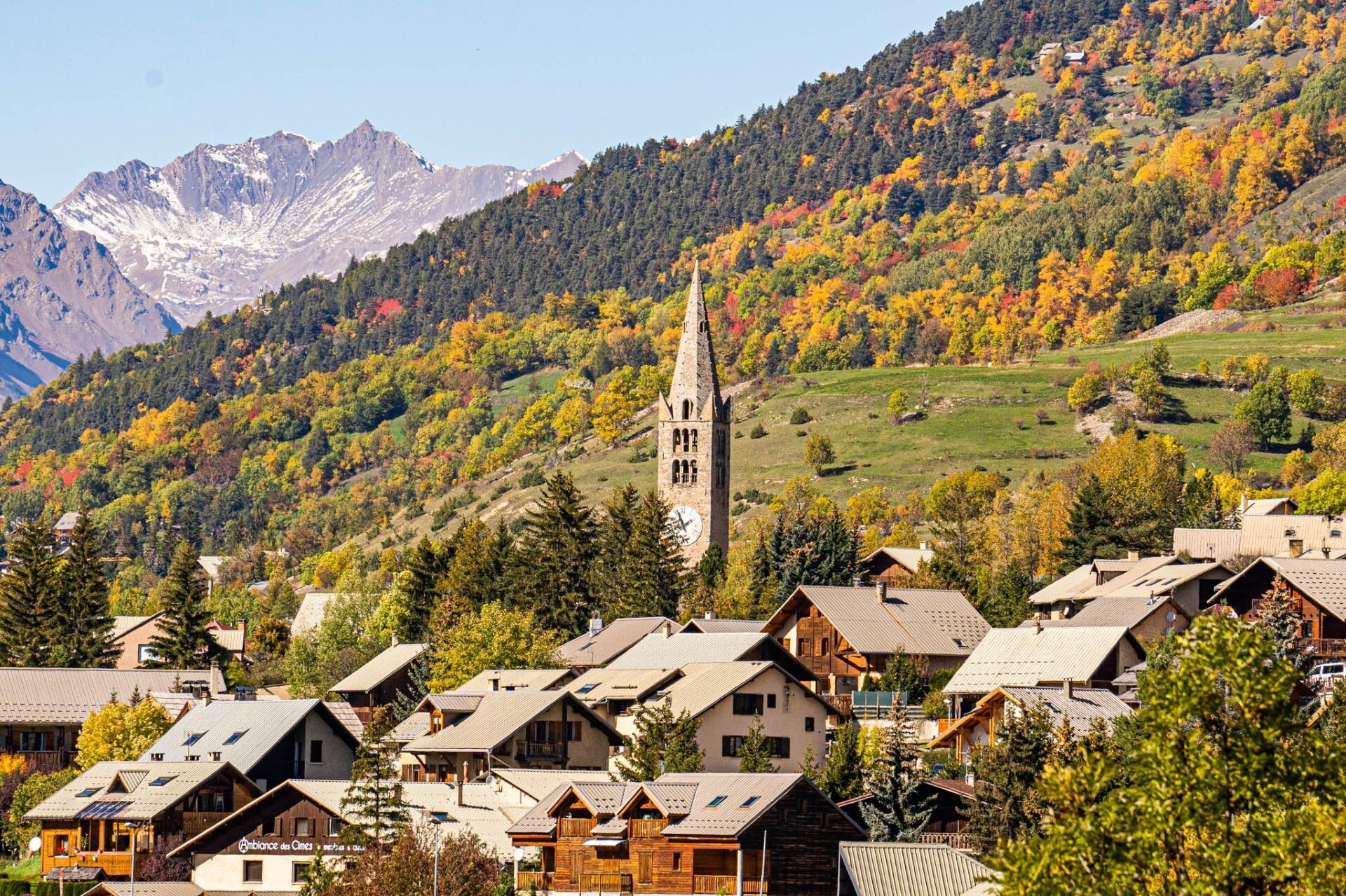 بيت في Briancon, Provence-Alpes-Cote d'Azur 12181347