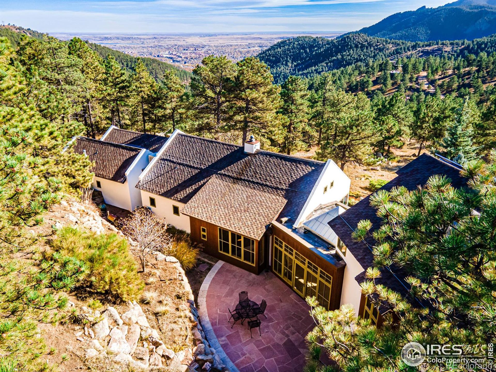 жилой дом в Boulder, Colorado 12182105