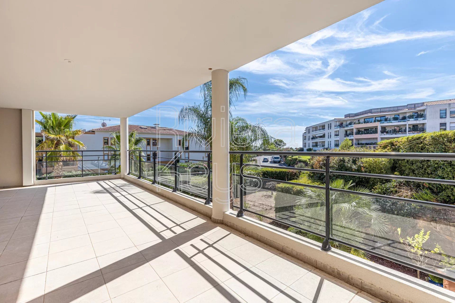 Condominium dans Saint-Raphael, Provence-Alpes-Cote d'Azur 12183810