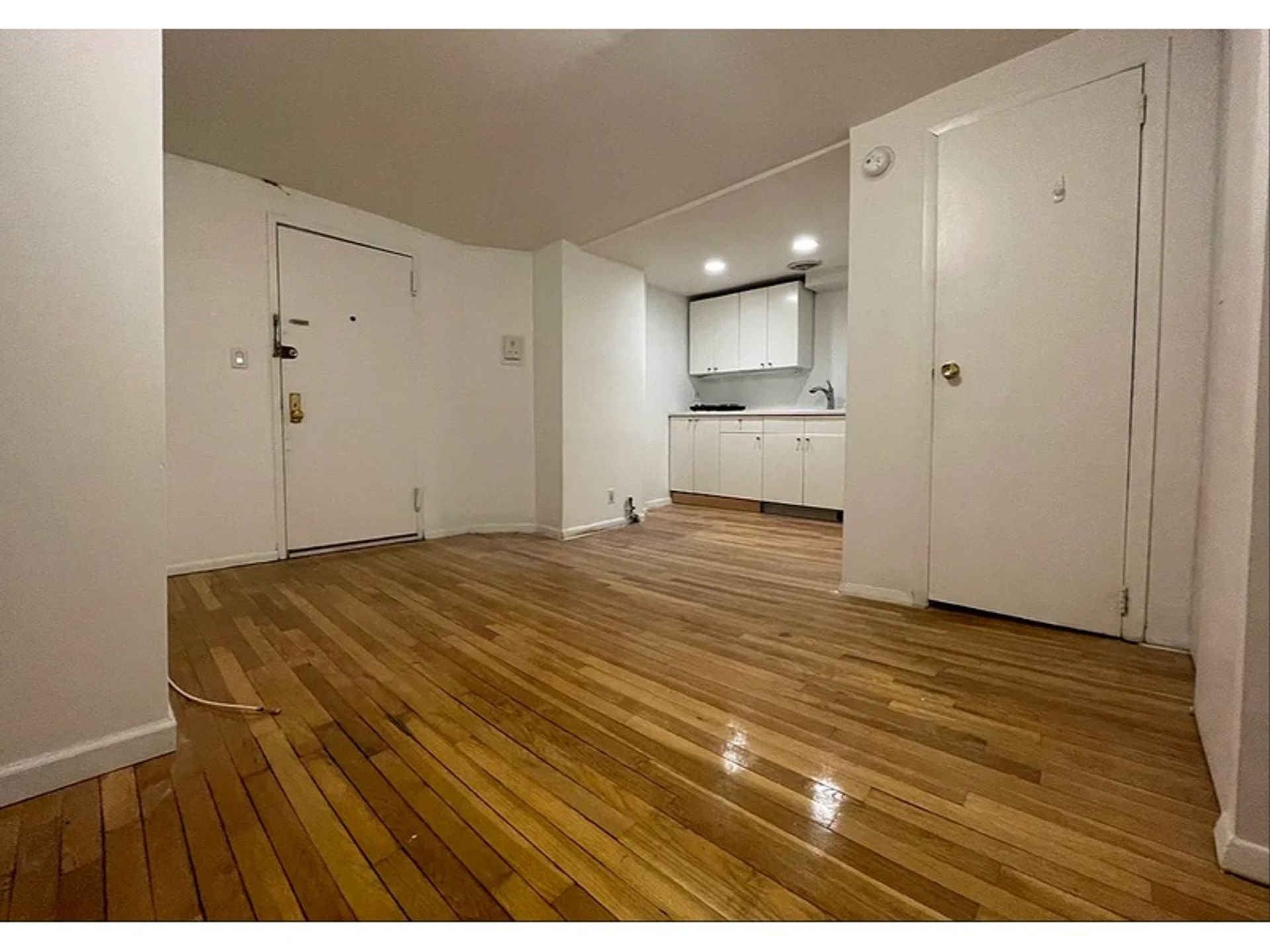 Condominium in Hoboken, New Jersey 12184315