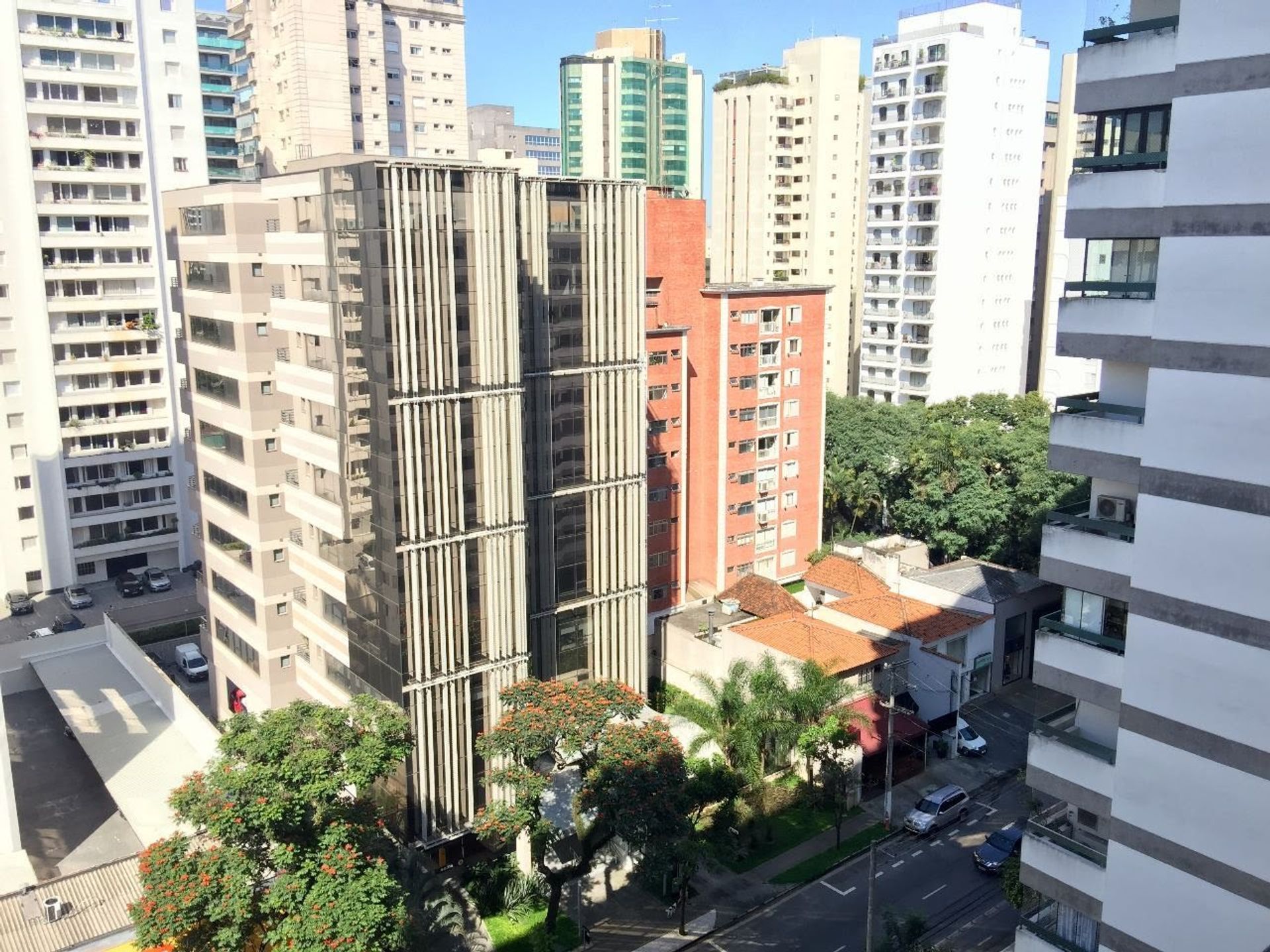 Yang lain dalam , São Paulo 12188933