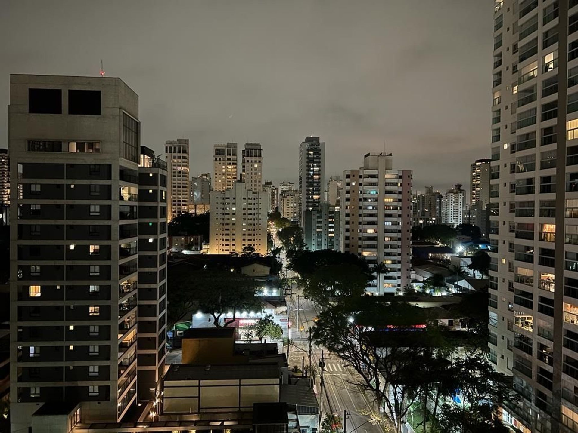 Yang lain dalam , São Paulo 12188960