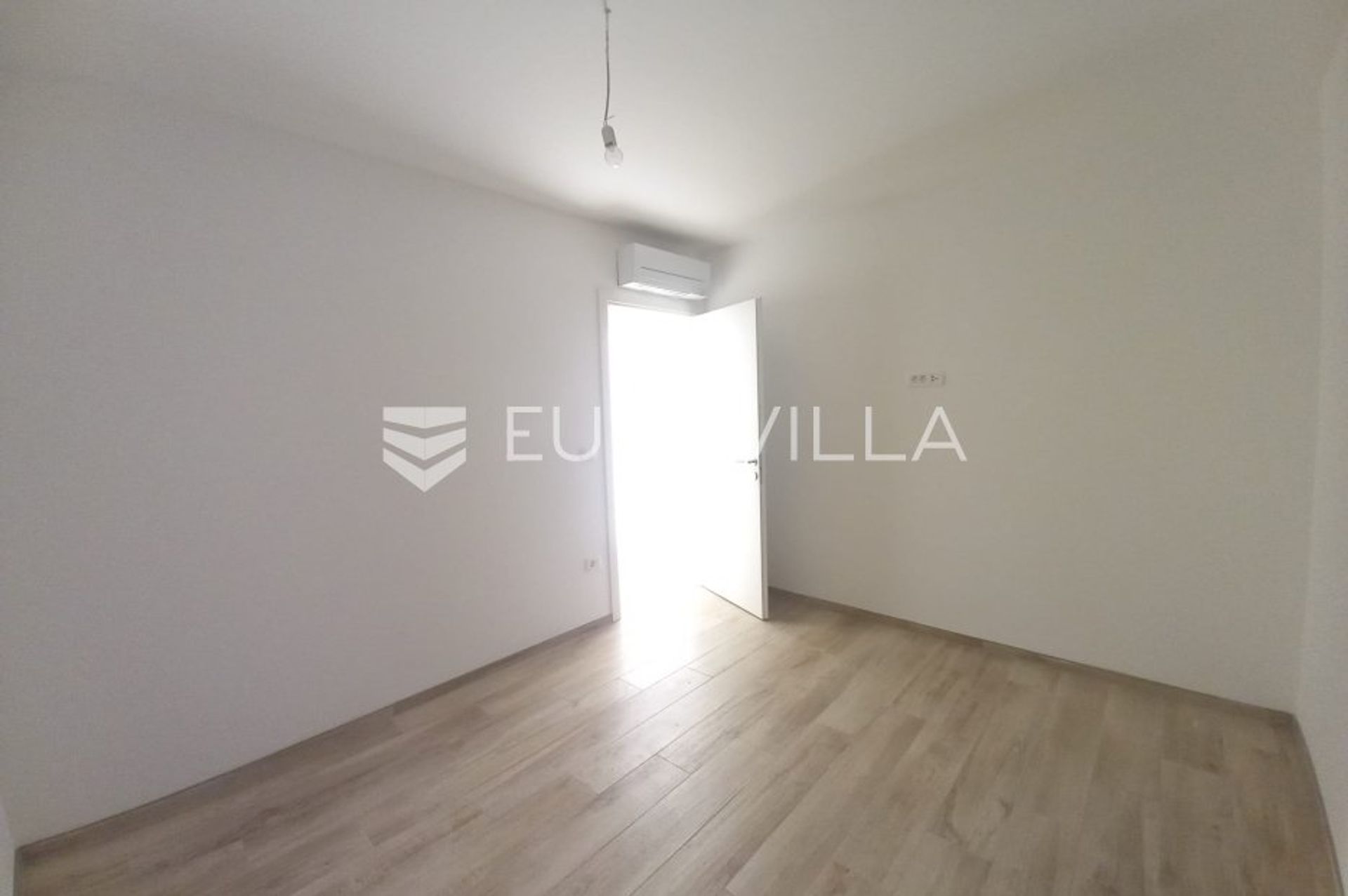 Condominio en Nova Vas, Istarska županija 12189608