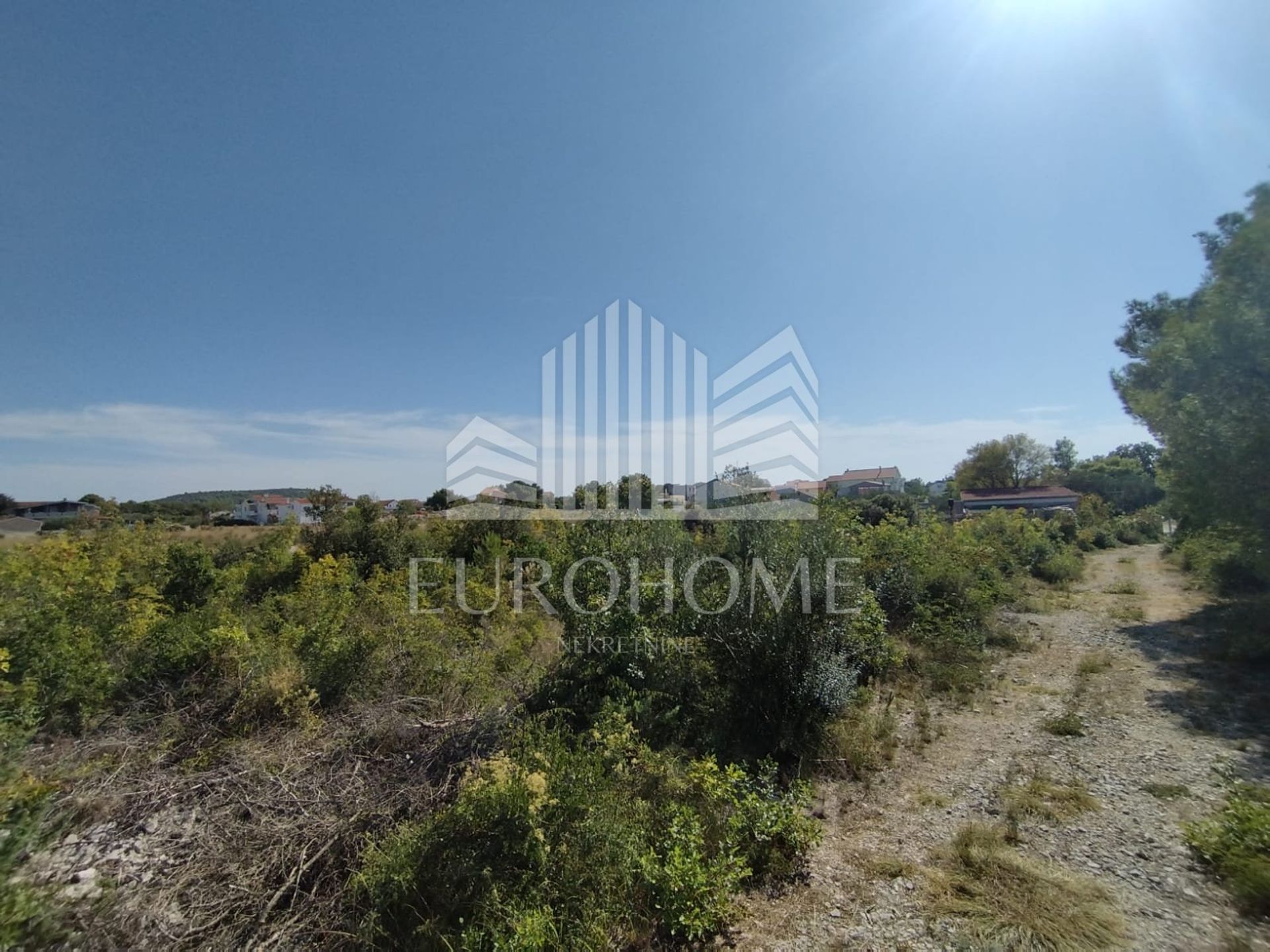 Land in Pirovac, Šibenik-Knin County 12190170