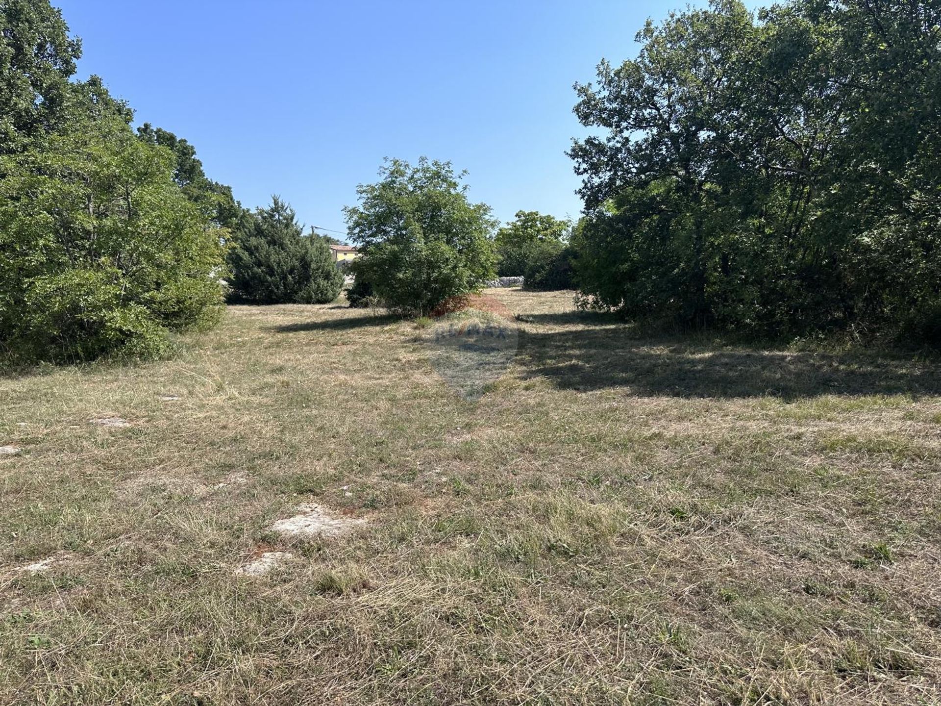 土地 在 Poreč, Istria County 12190628