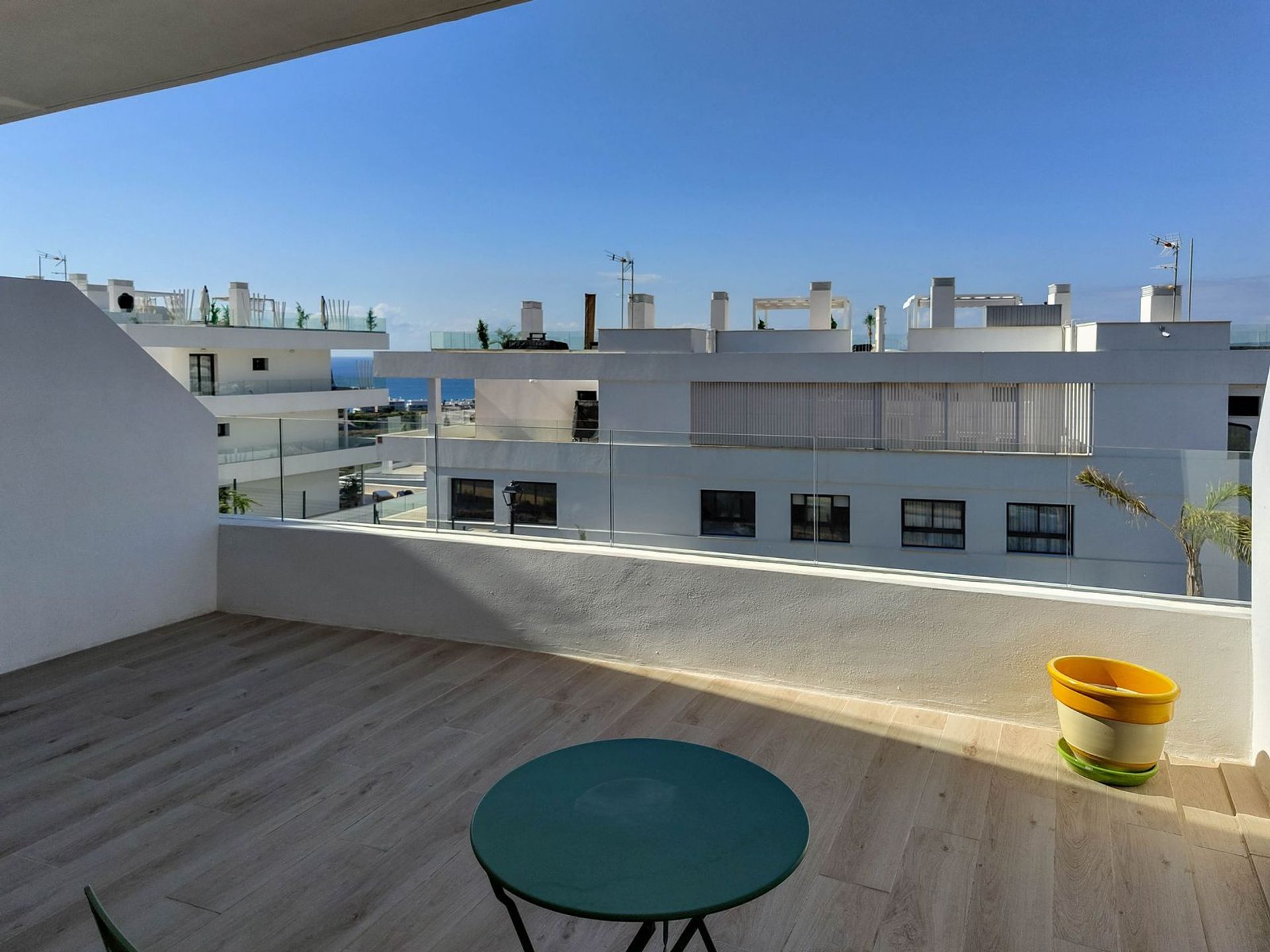 Condominium in Estepona, Andalucía 12191572