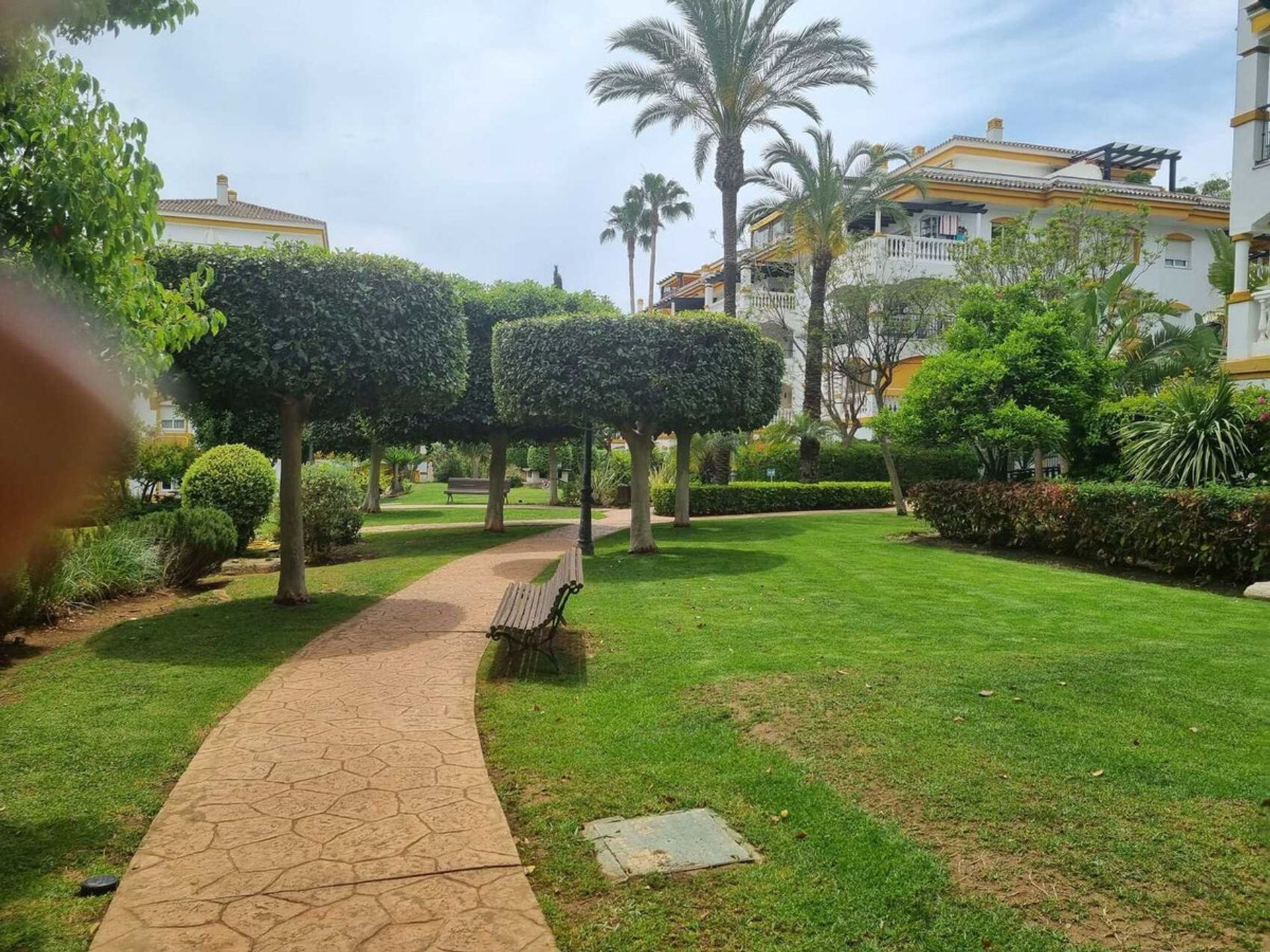 Condominium in Marbella, Andalucía 12192029