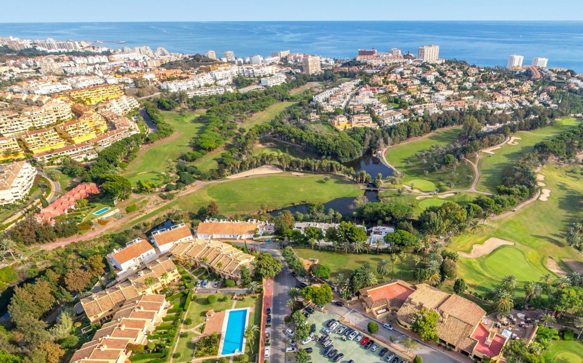 土地 在 Benalmadena, Andalusia 12192075