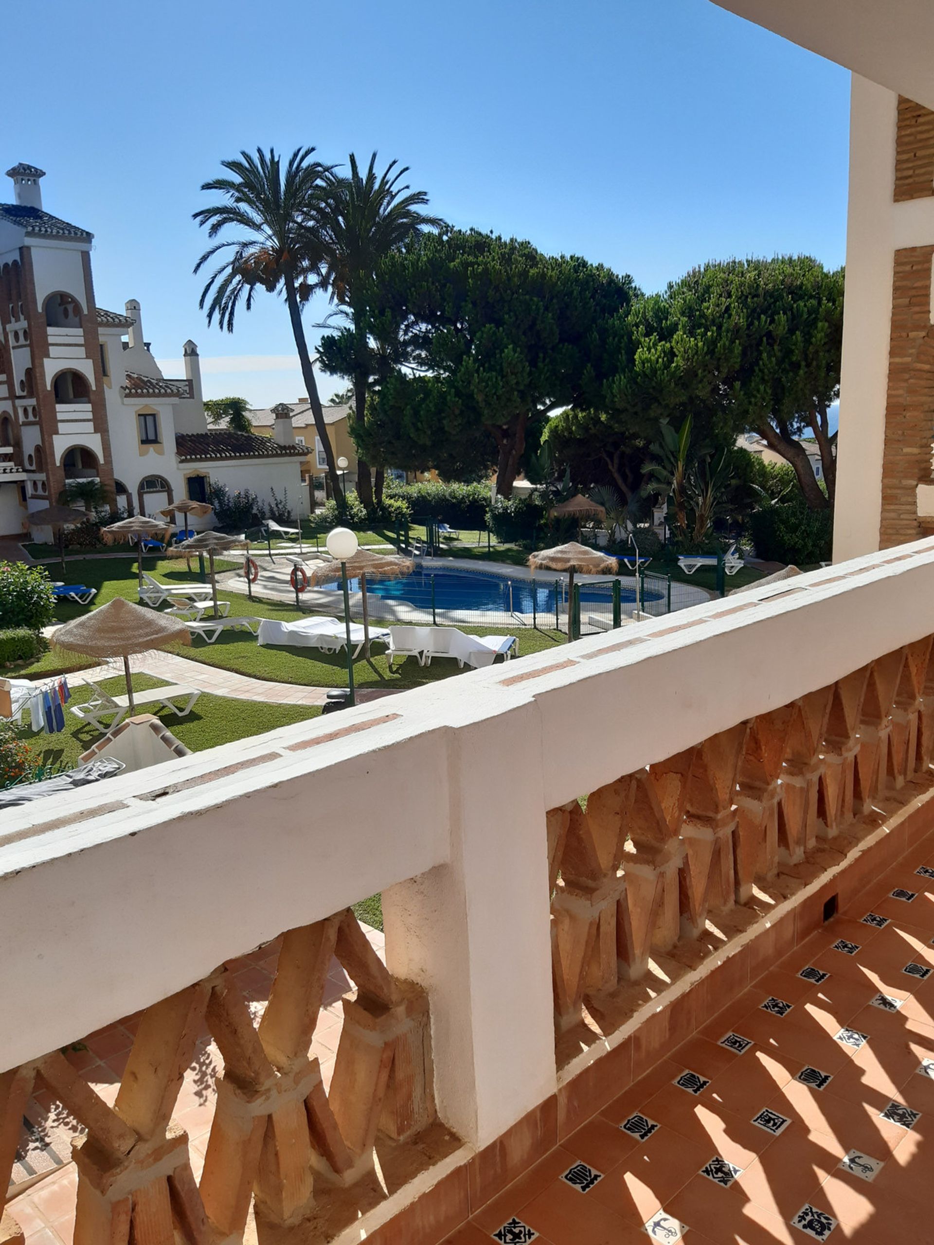 Condominium in Fuengirola, Andalusia 12192352