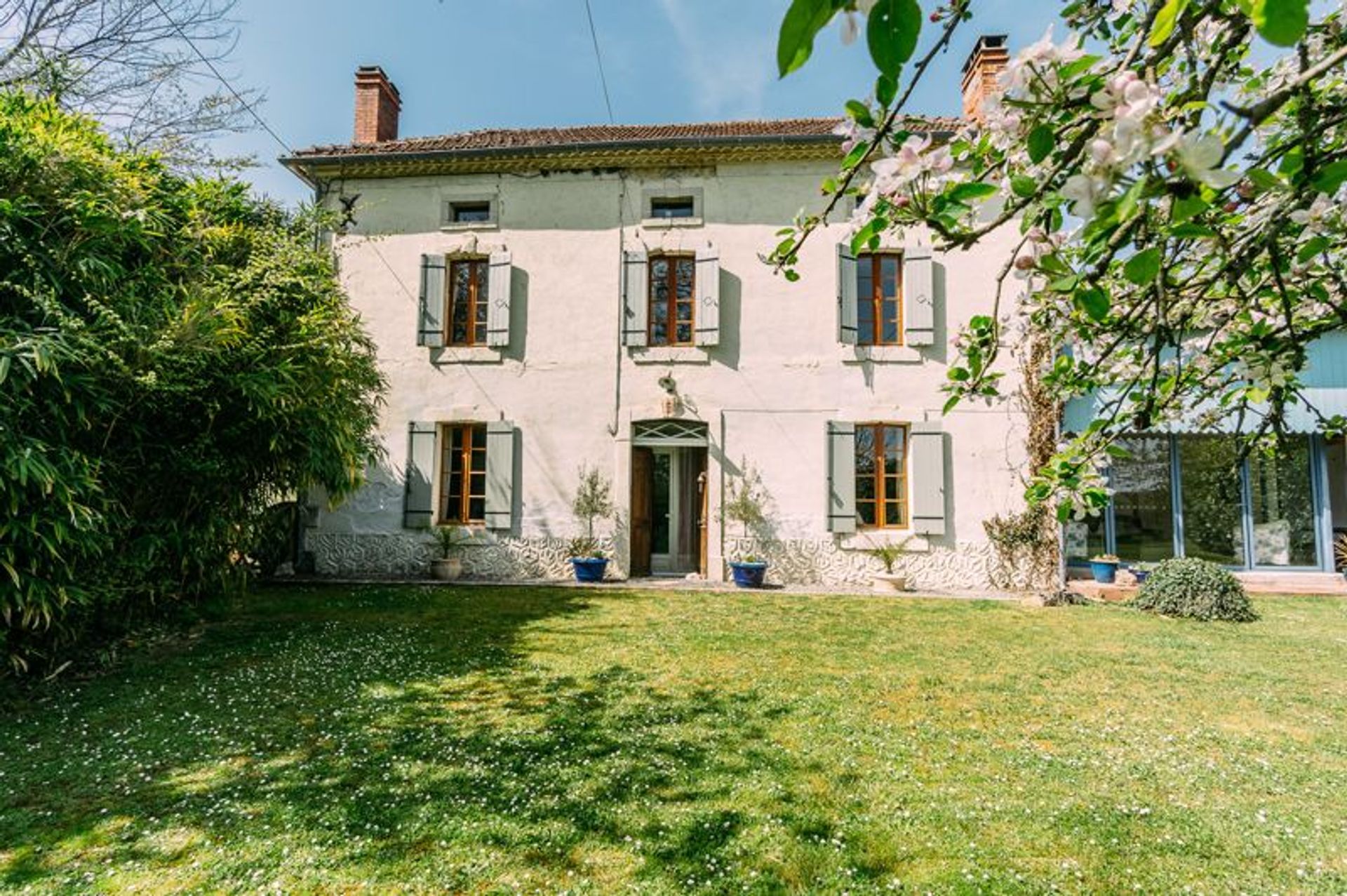 Casa nel Castelnau d'Auzan, Occitanie 12192435