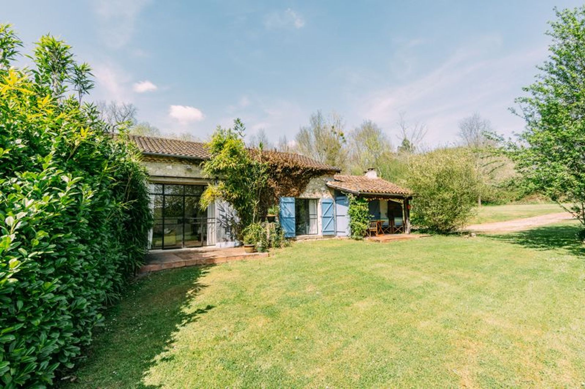 Rumah di Castelnau-d'Auzan-Labarrère, Occitanie 12192435