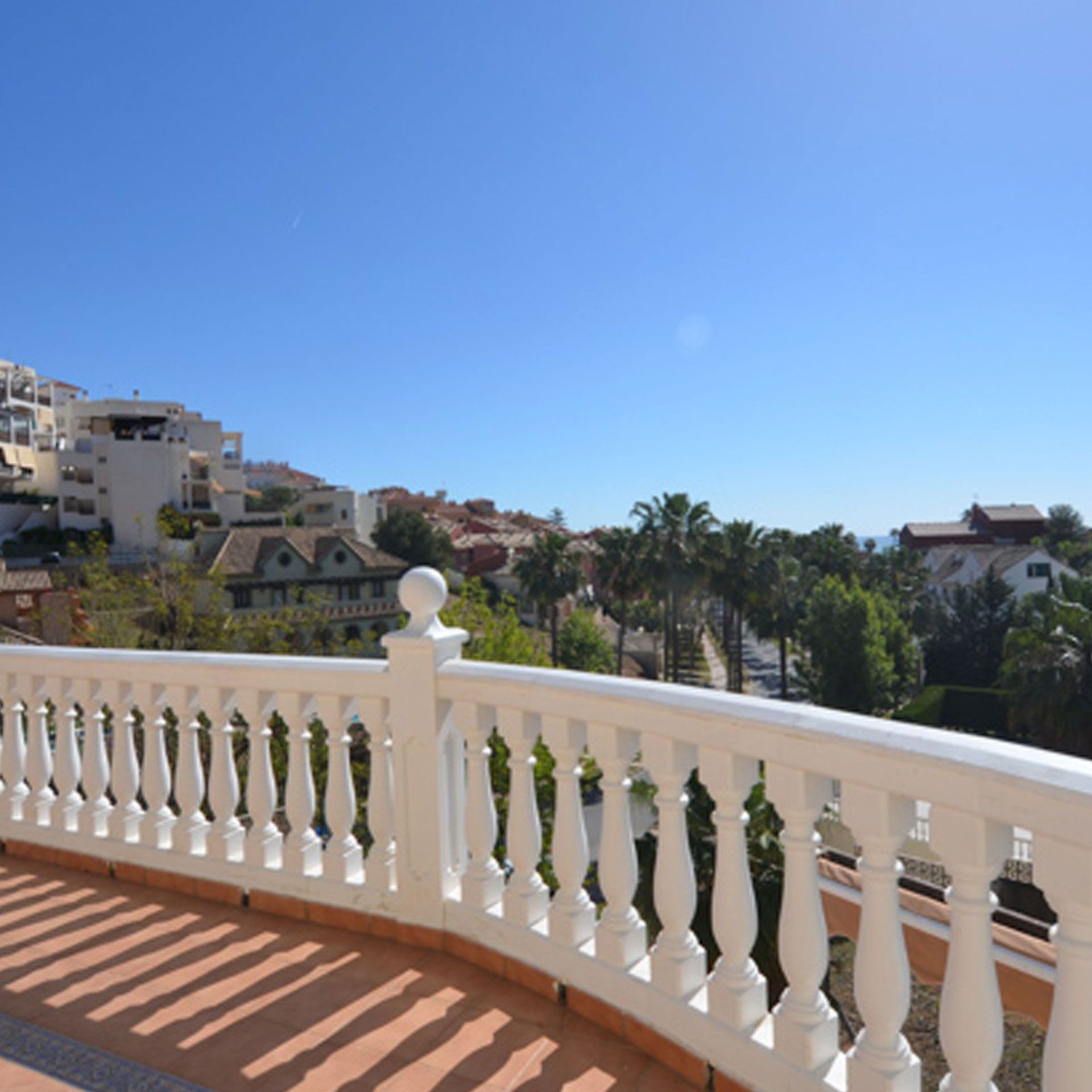 rumah dalam Benalmádena, Andalusia 12192513