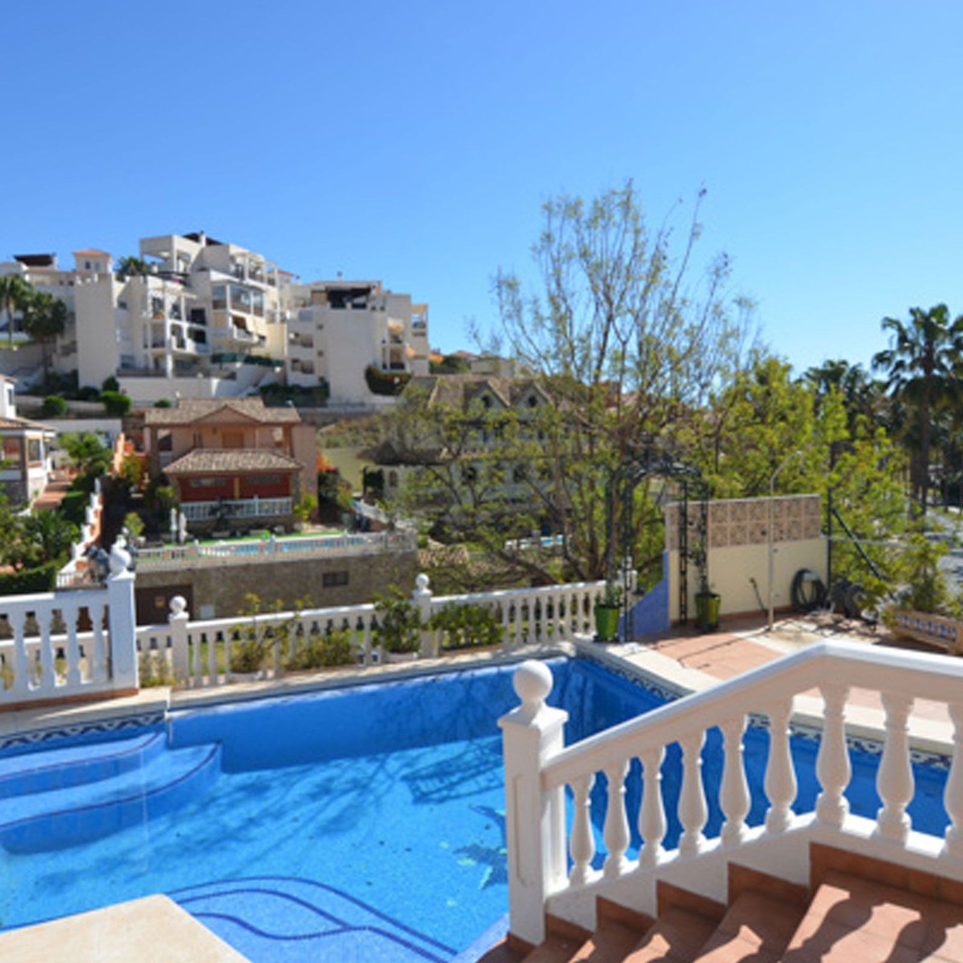 rumah dalam Benalmádena, Andalusia 12192513