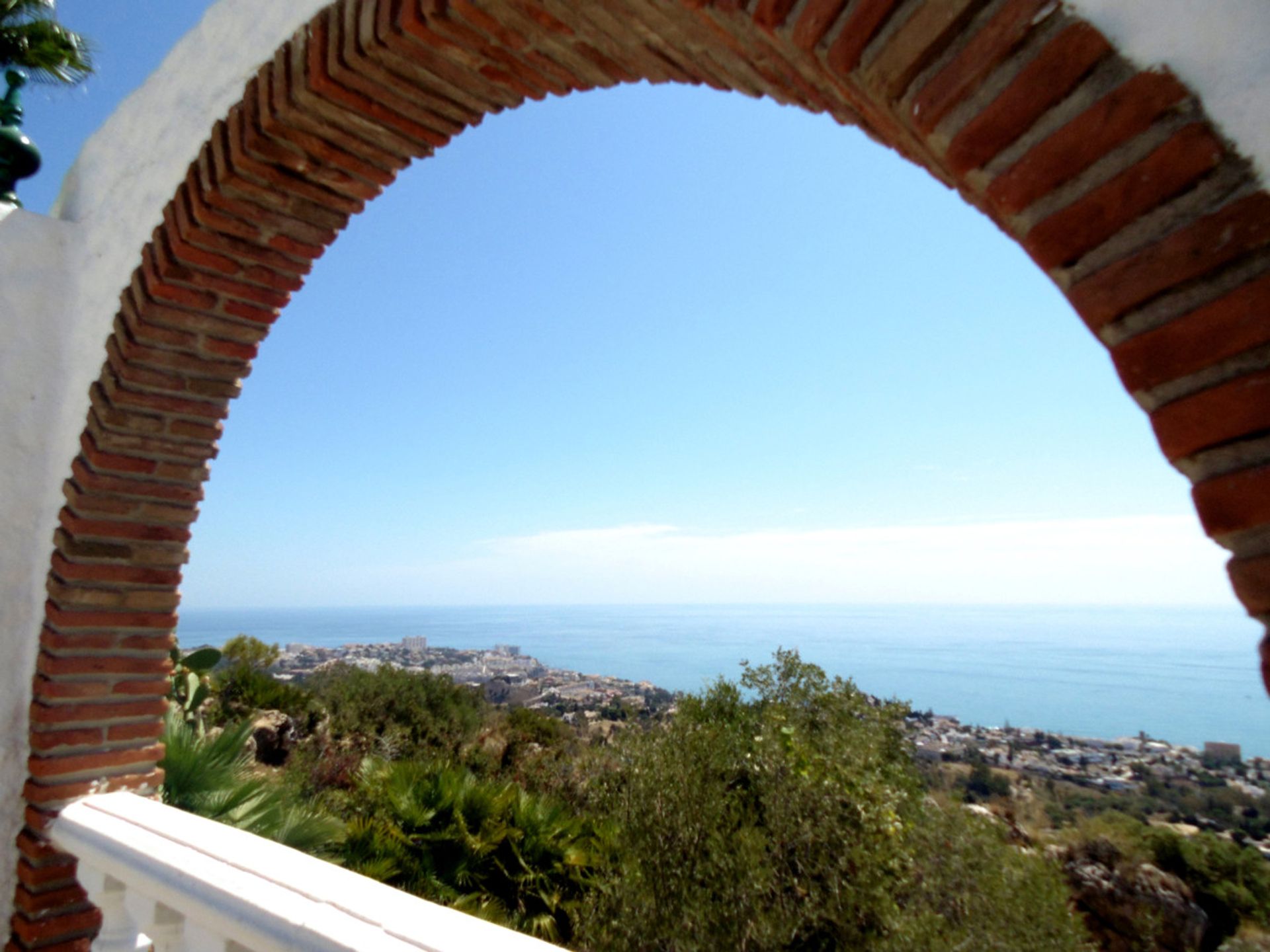 House in Benalmádena, Andalusia 12192592