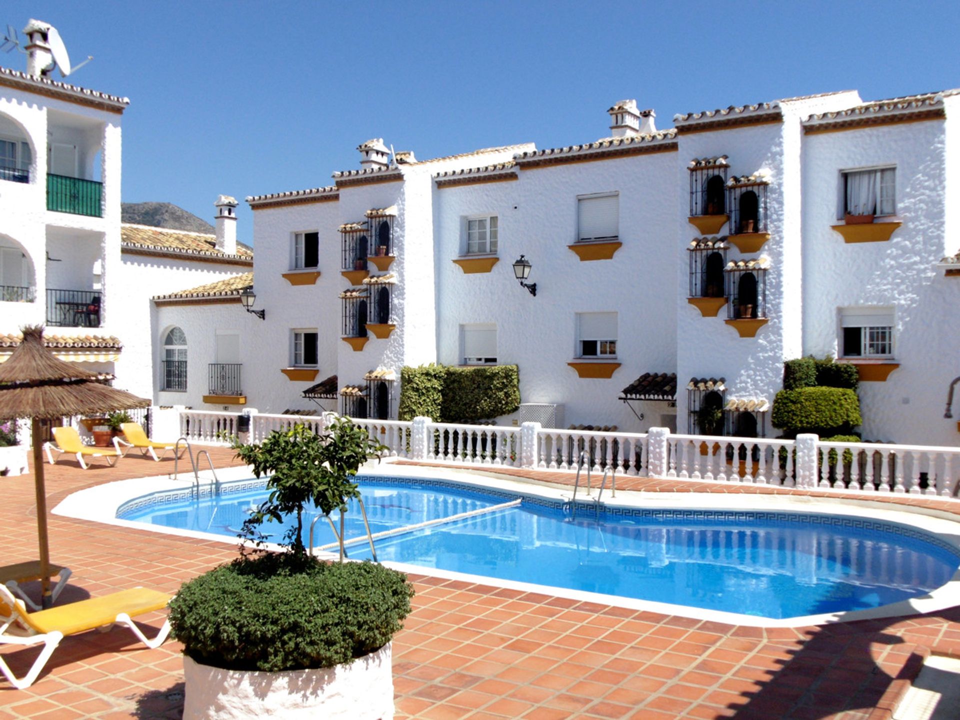 House in Benalmádena, Andalusia 12192592