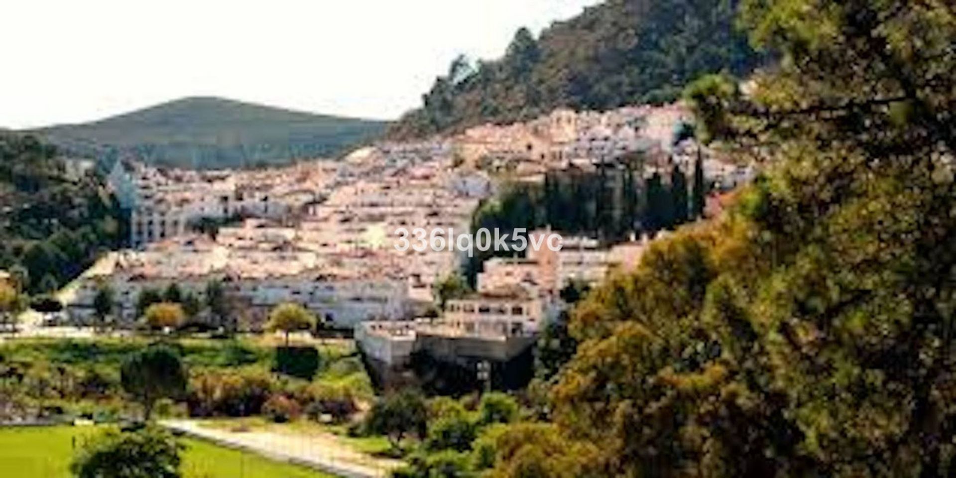 Land i Benahavis, Andalusia 12192689