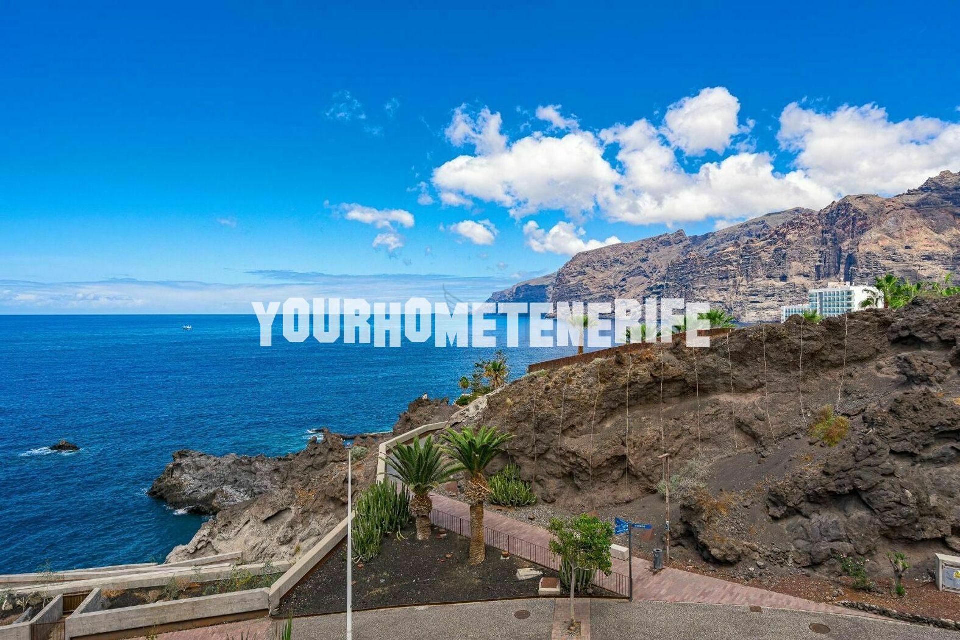 Condominium in Santiago del Teide, Canary Islands 12192927