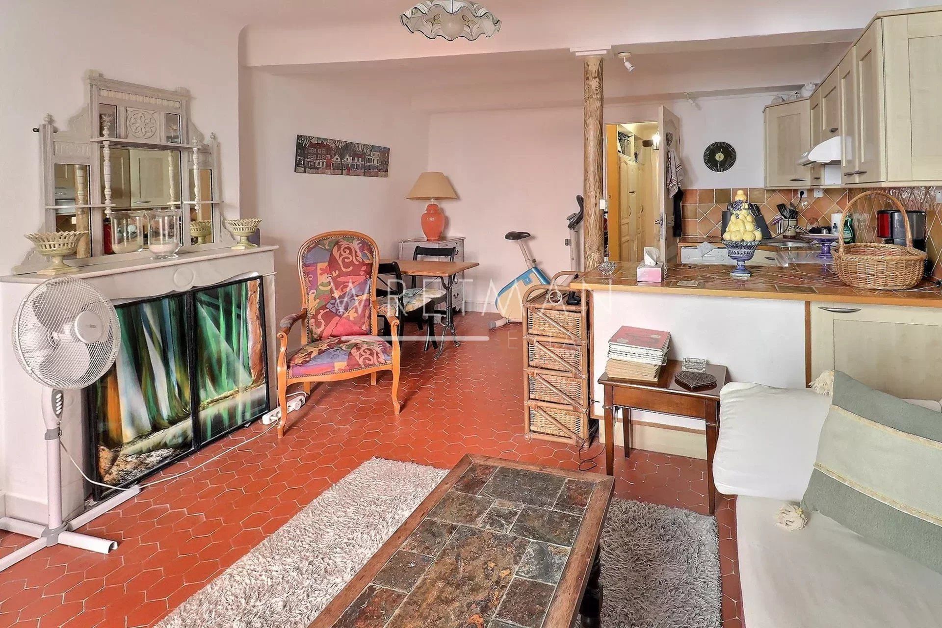 بيت في Roquebrune-sur-Argens, Var 12193899