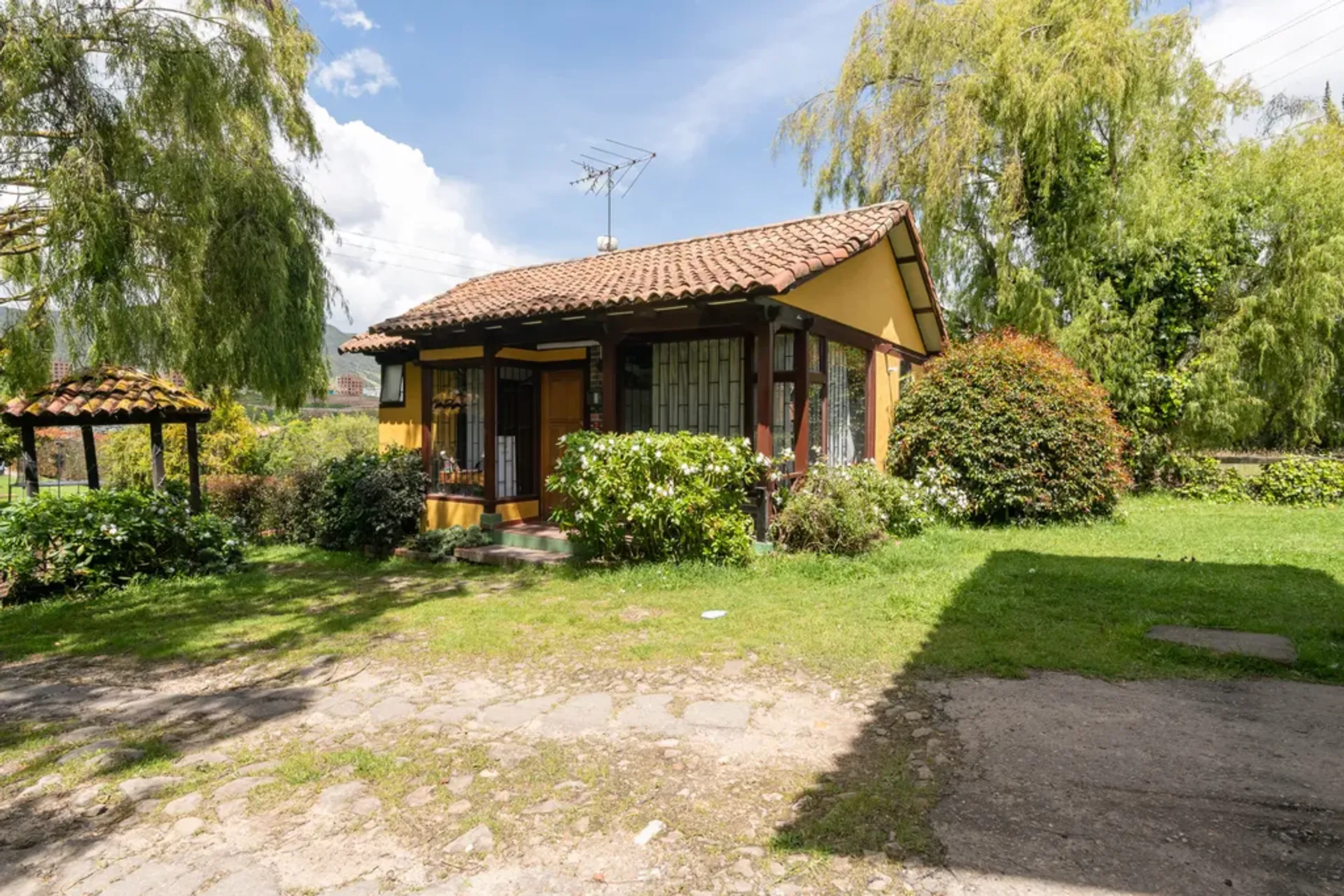 Multiple Houses in La Calera, Cundinamarca 12194256