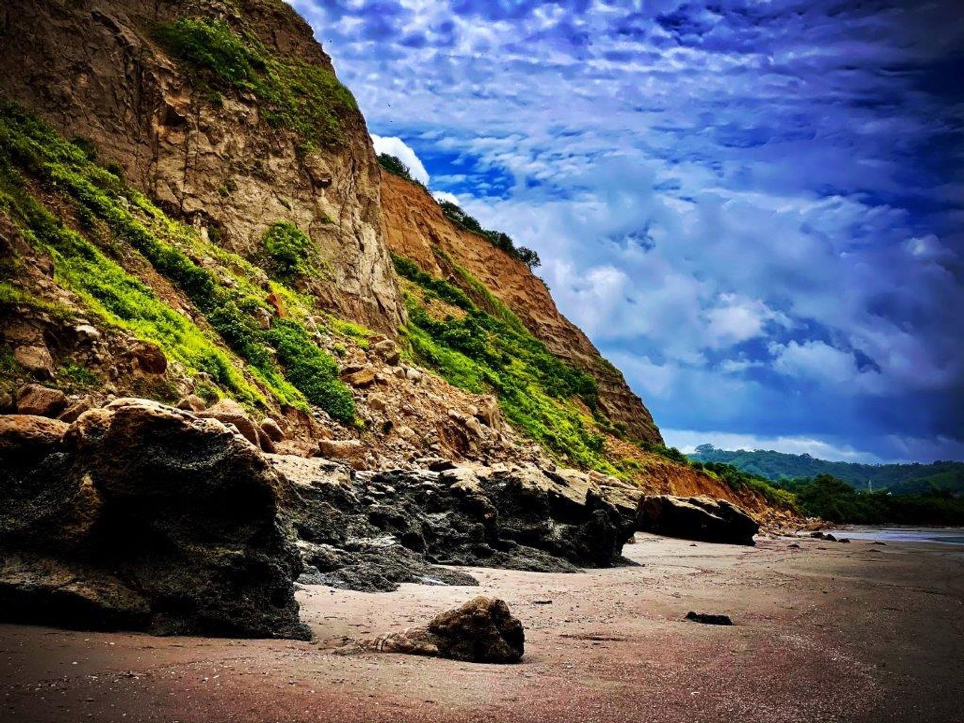 सम्मिलित में Canoa, Manabí 12195360