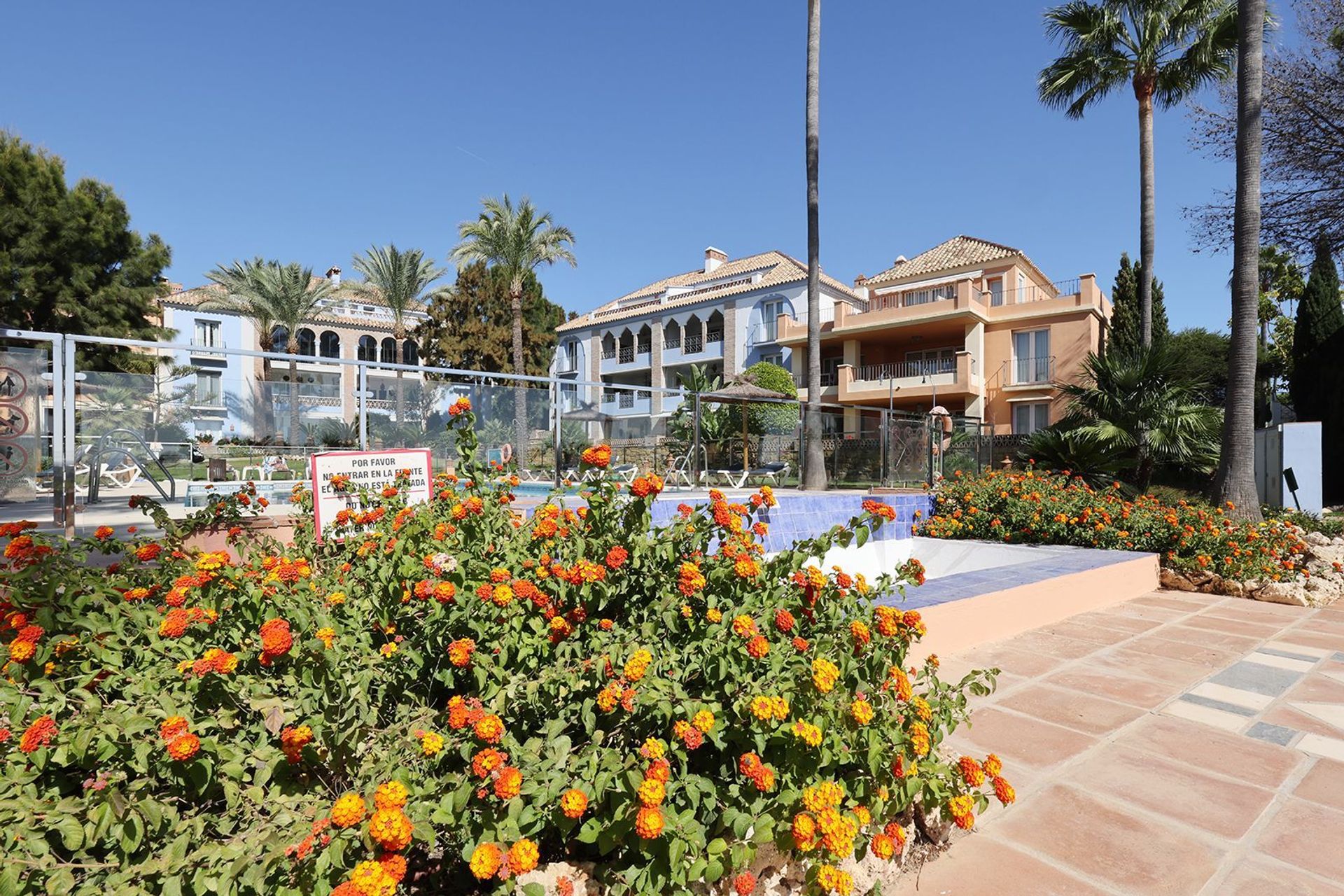 casa en Puerto de la Duquesa, Andalusia 12195658