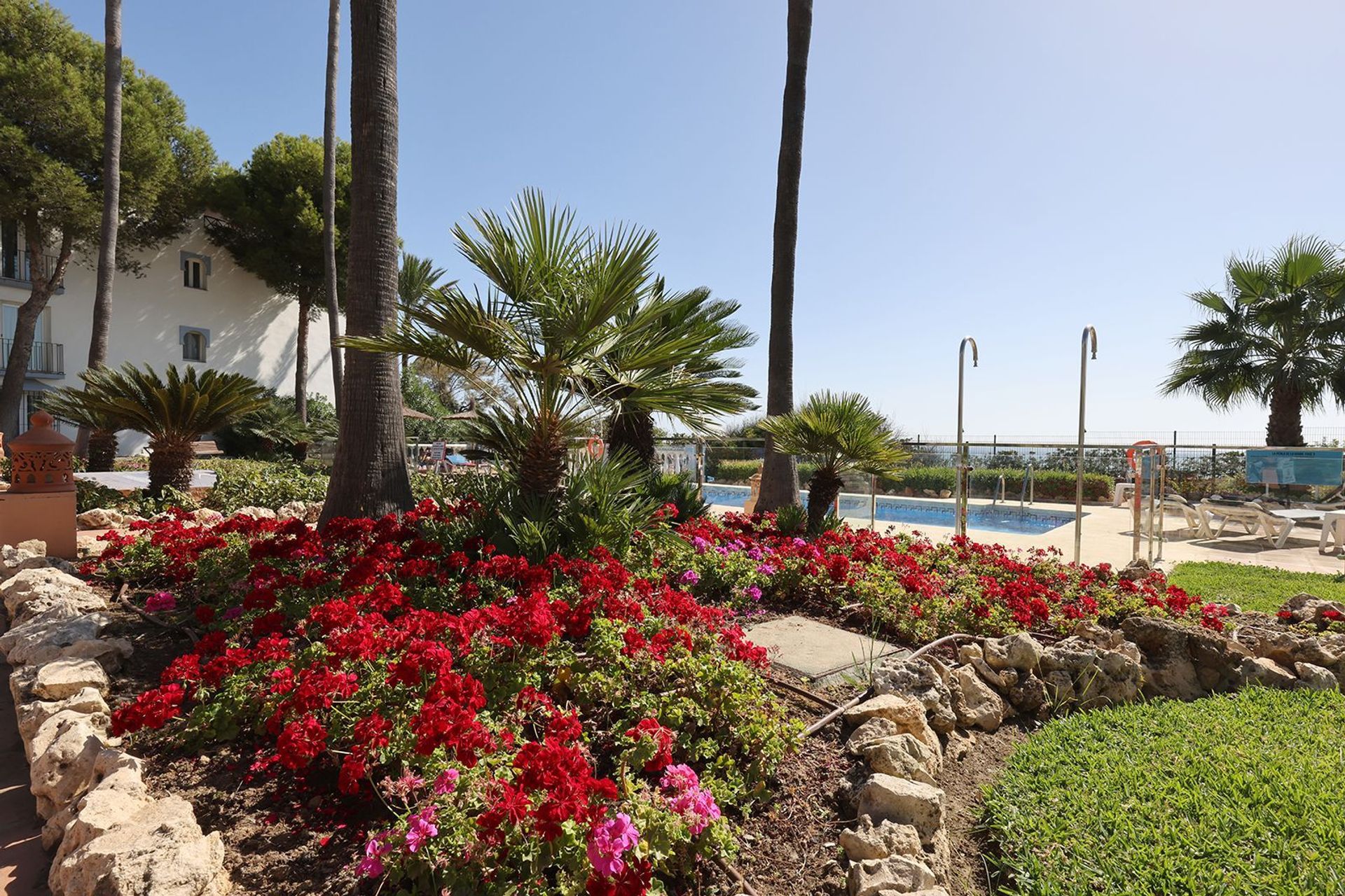 Casa nel Puerto de la Duquesa, Andalusia 12195658