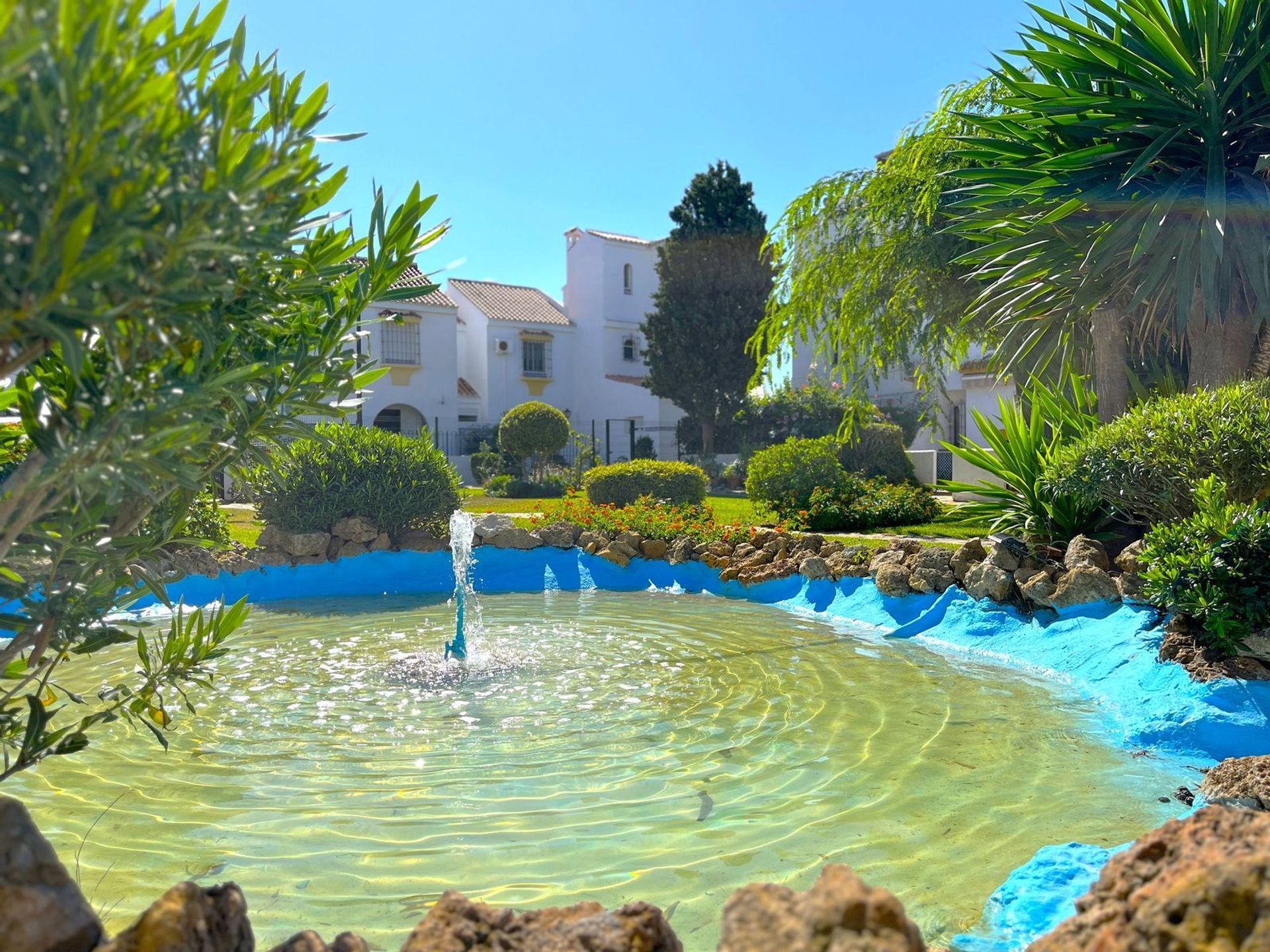 Rumah di Puerto de la Duquesa, Andalusia 12195686