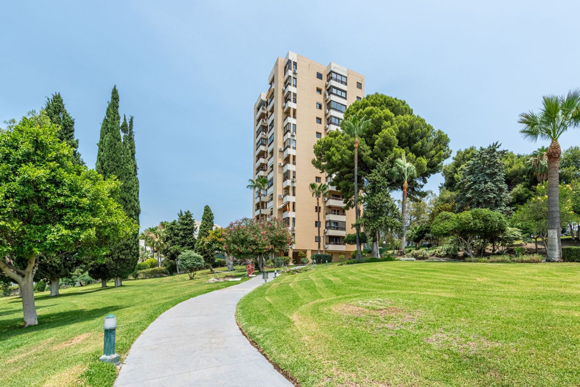 Condominium dans Marbella, Andalucía 12195844