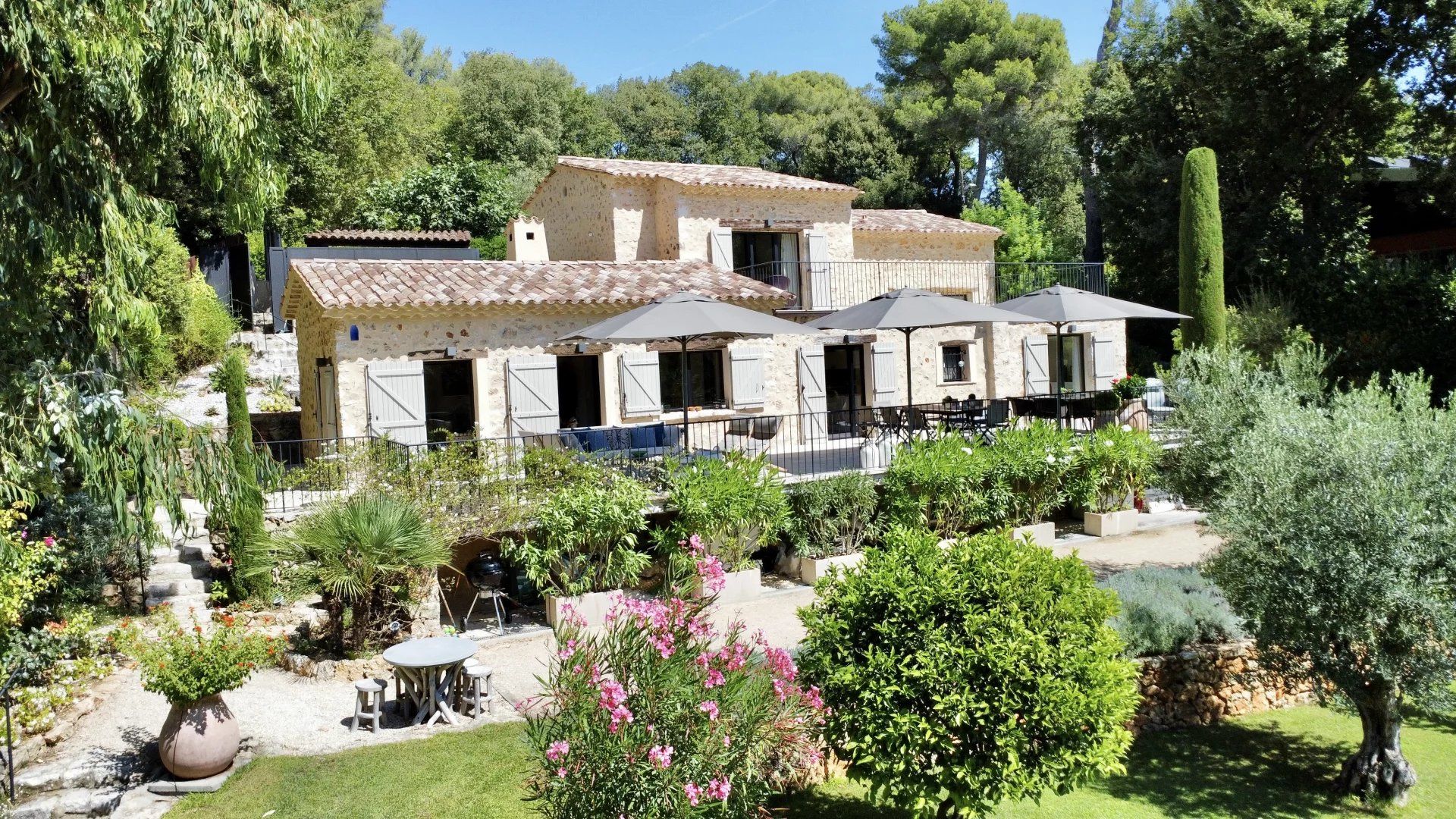 loger dans Saint Paul de Vence, Provence-Alpes-Côte d'Azur 12196130