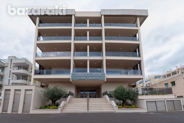 Condominium in Agios Tychon, Limassol 12196664