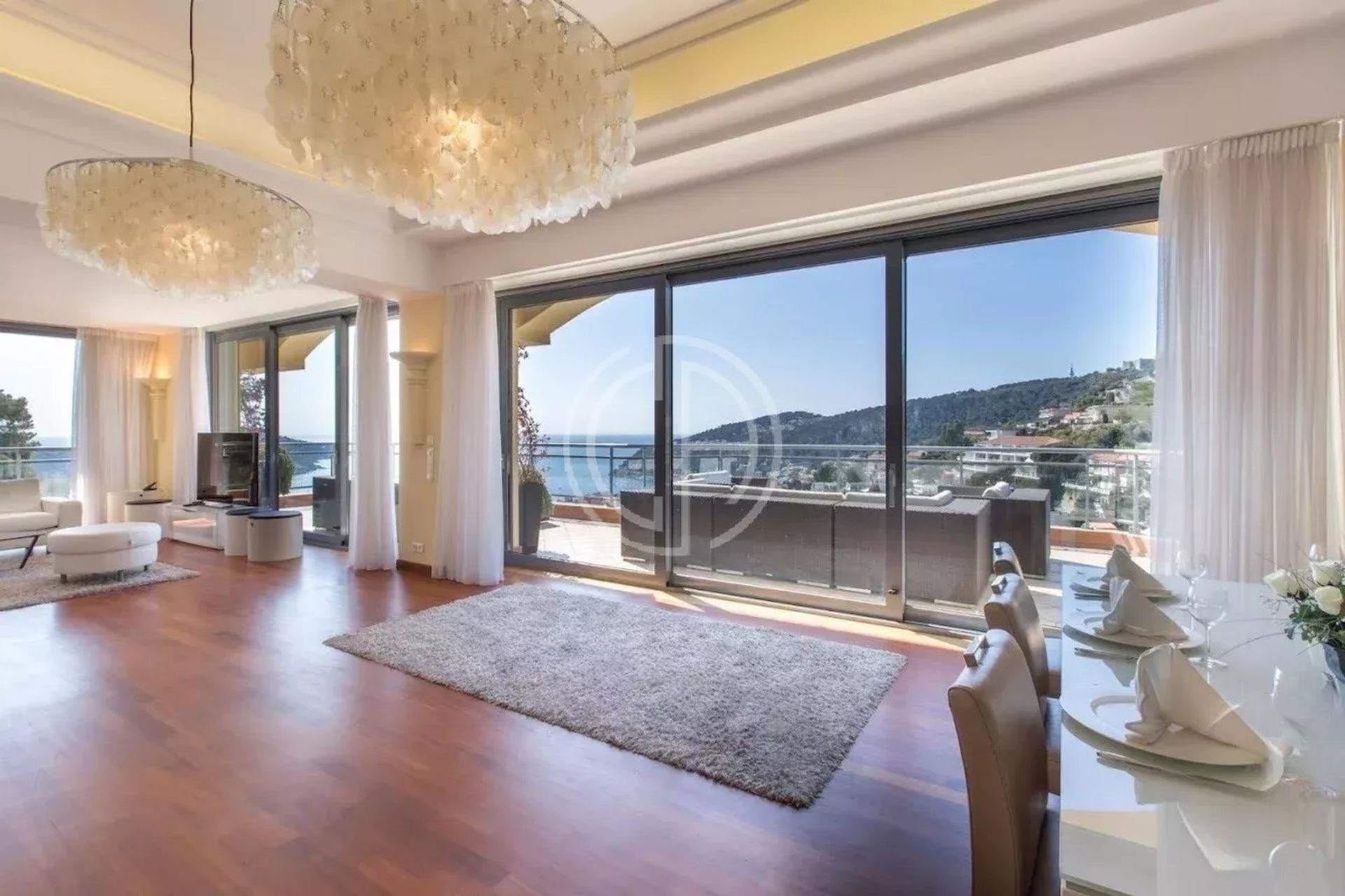 Condominio en Villefranche-sur-Mer, Provenza-Alpes-Costa Azul 12197226