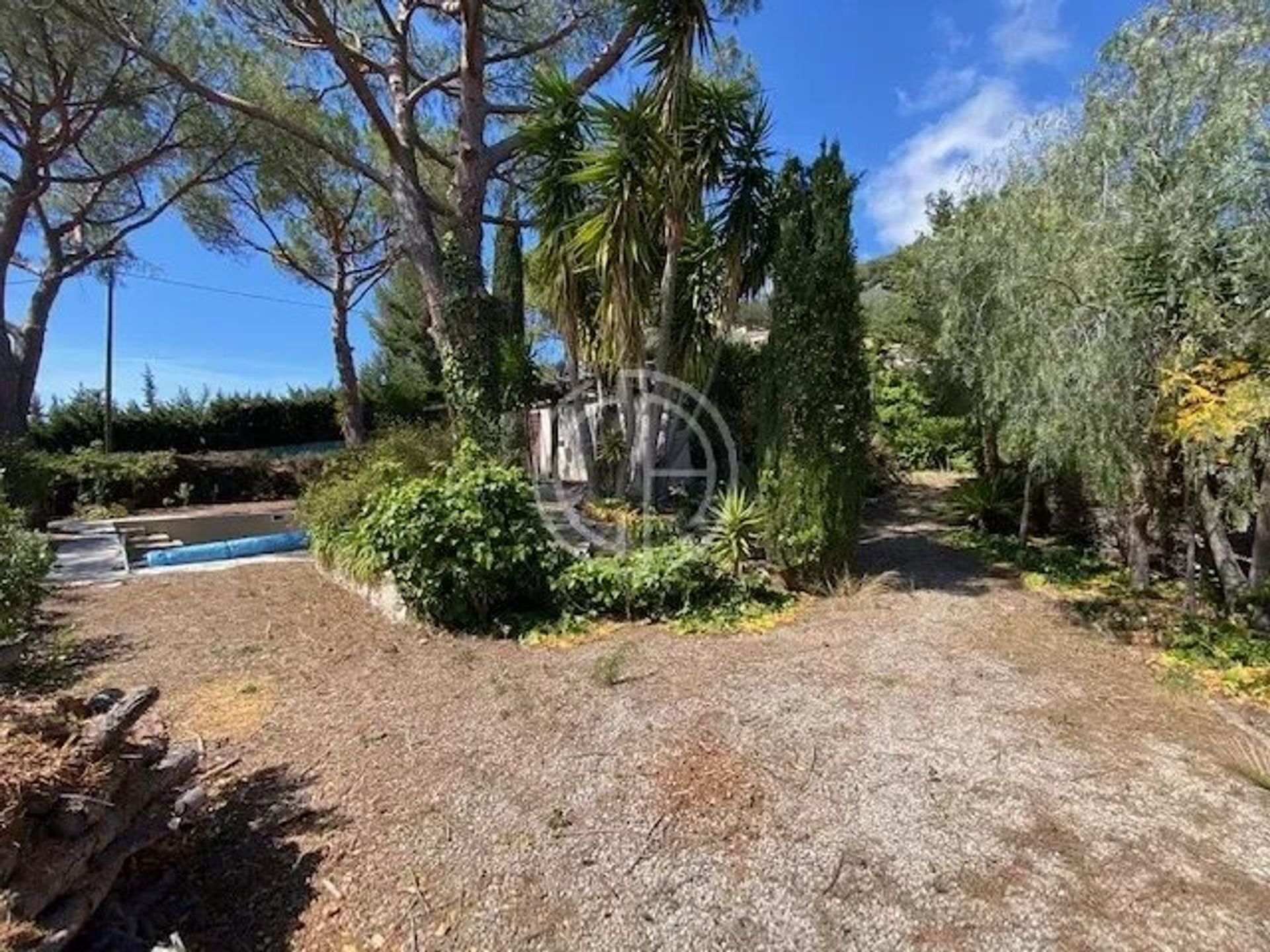 casa en Roquebrune-Cap-Martin, Alpes-Maritimes 12197240