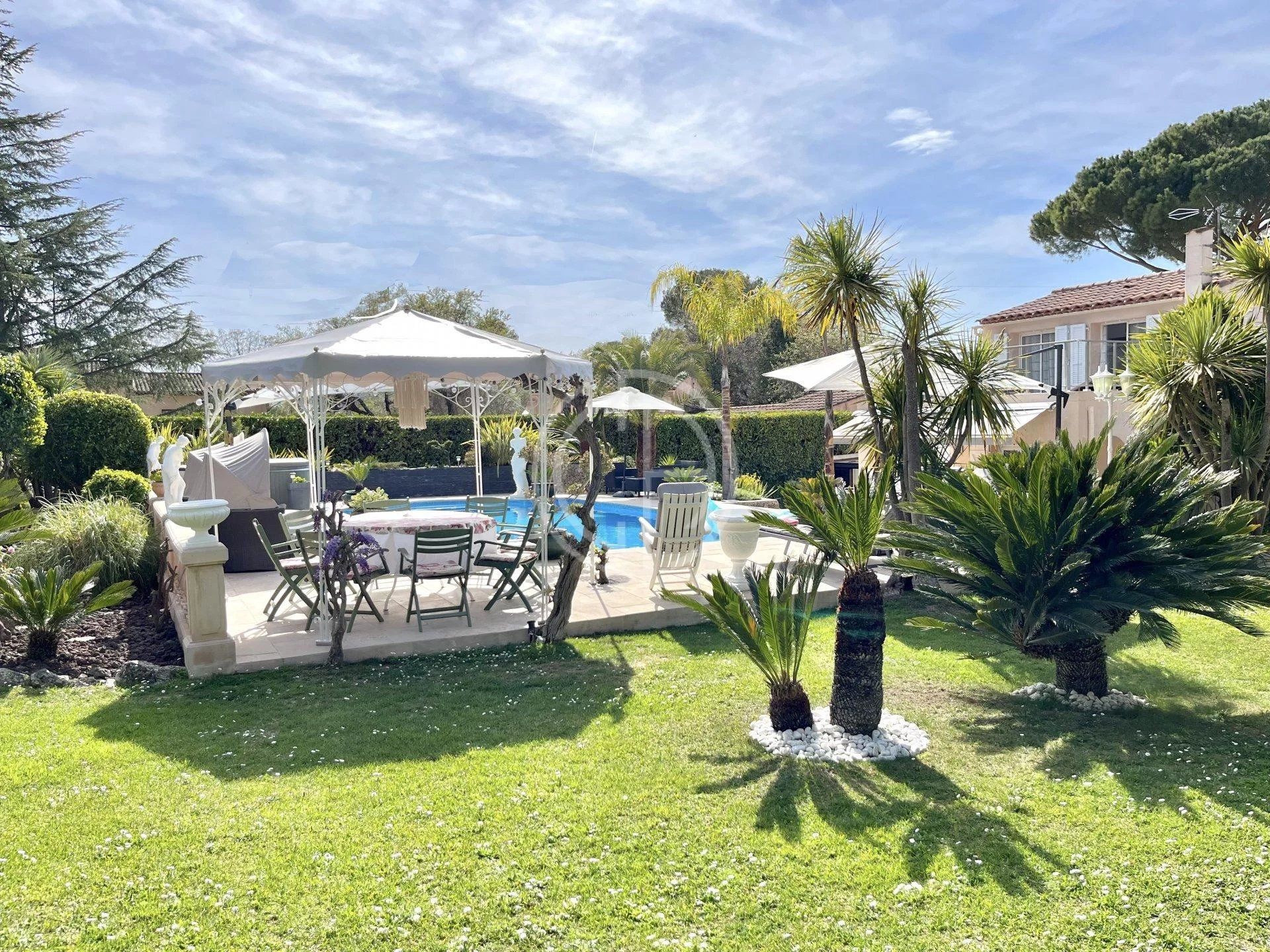 rumah dalam Mouans-Sartoux, Provence-Alpes-Côte d'Azur 12197242