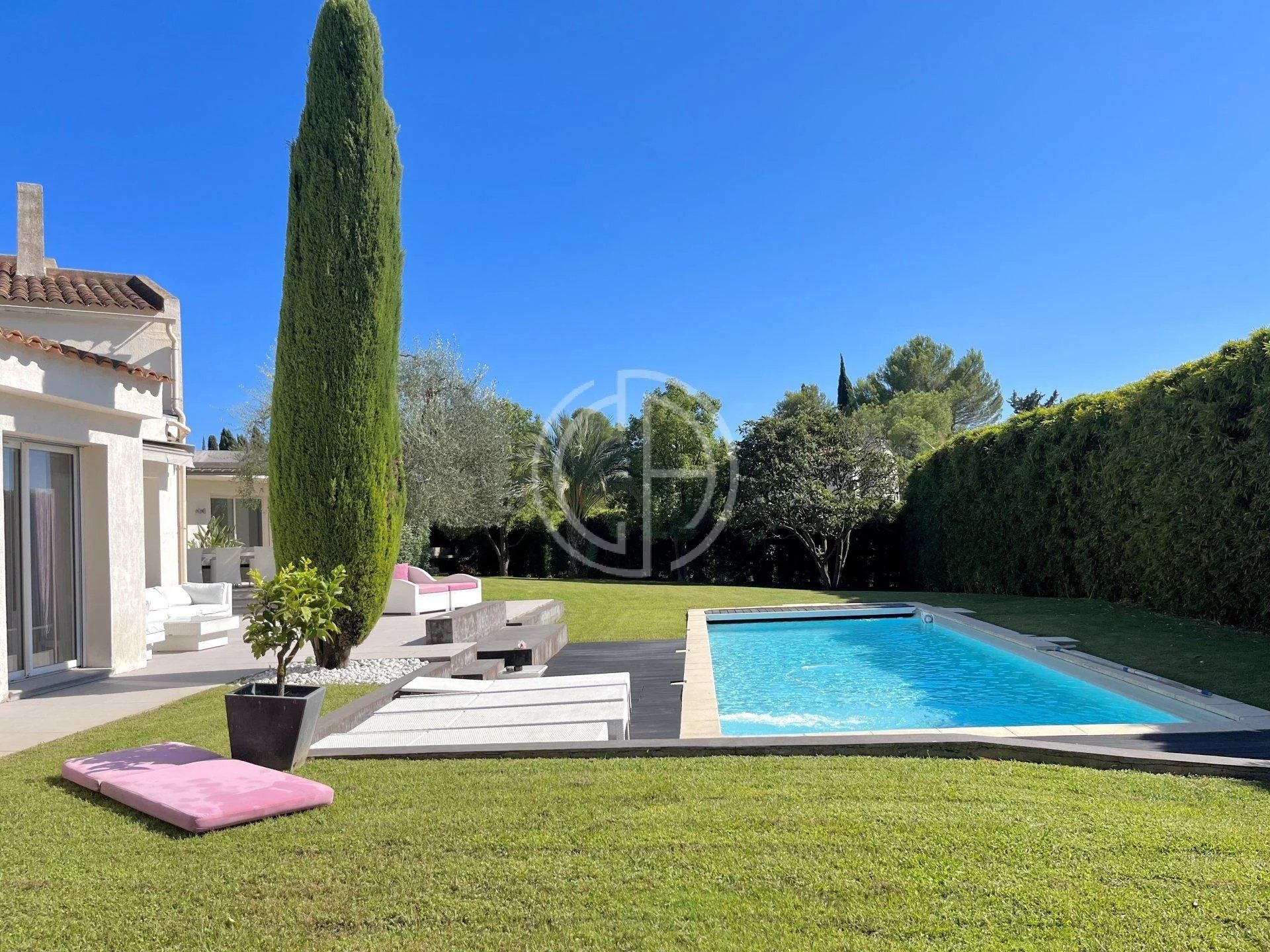 House in Mougins, Provence-Alpes-Cote d'Azur 12197257