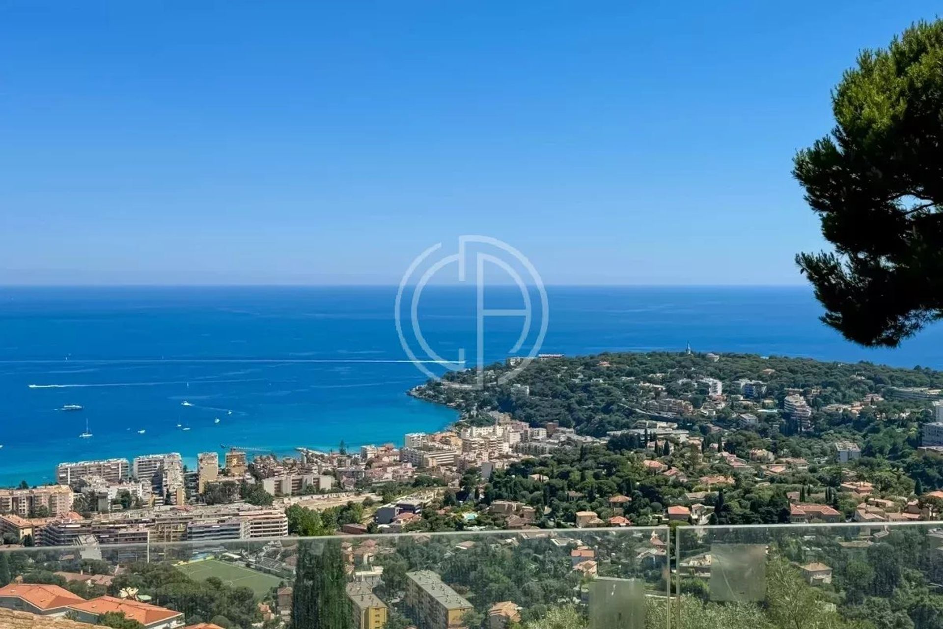 بيت في Roquebrune-Cap-Martin, Alpes-Maritimes 12197332